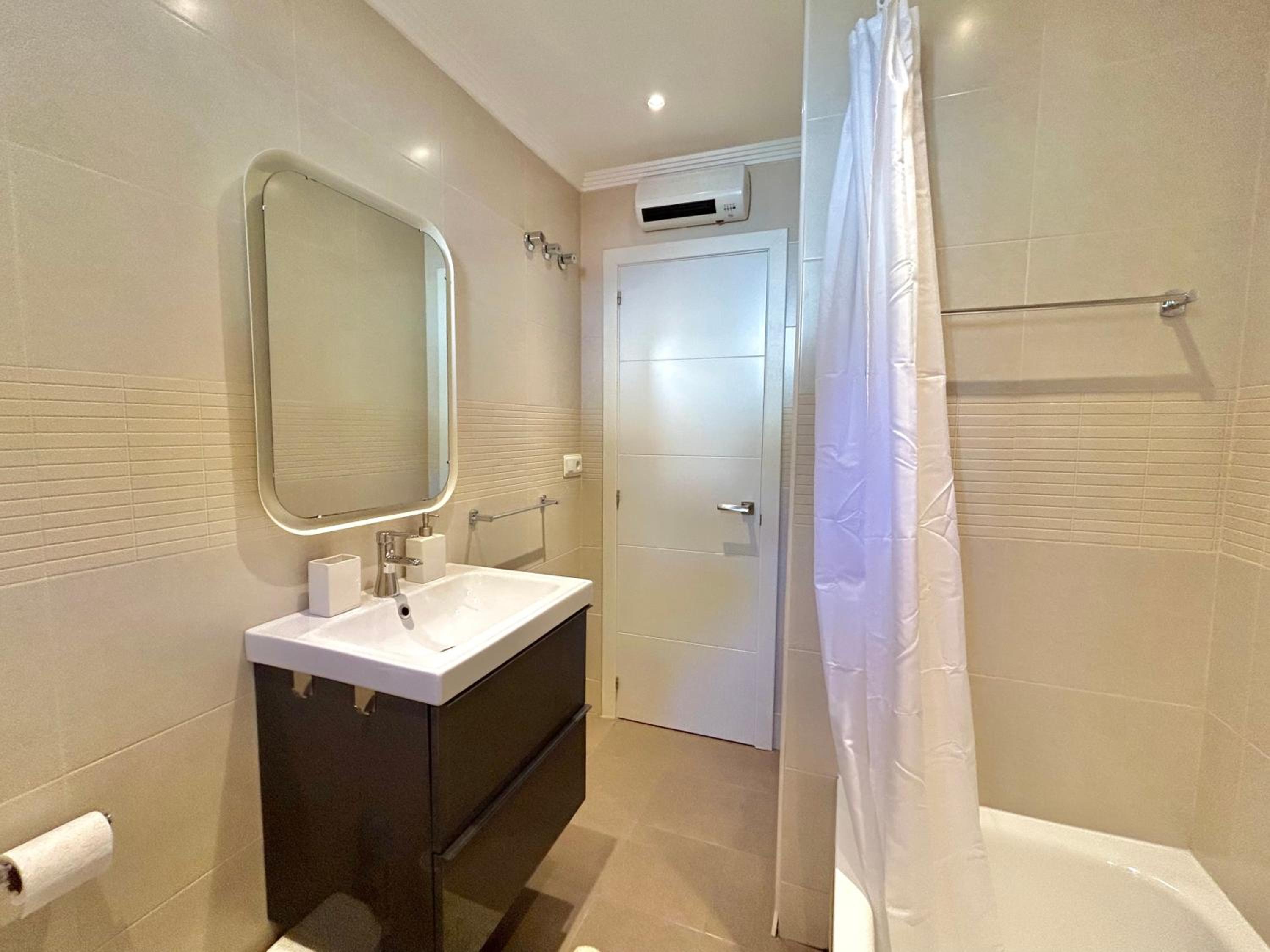 Ático con Vistas al mar con Jacuzzi en Calahonda