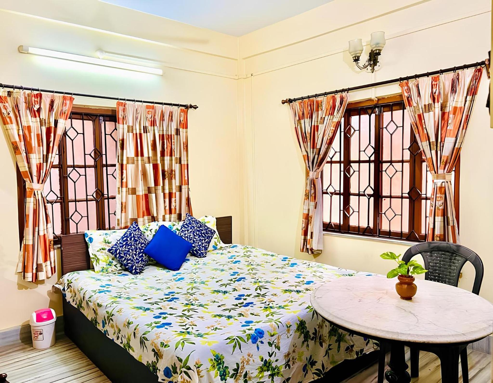 Aastha Homes with Furniture, AC and Kitchen view 3