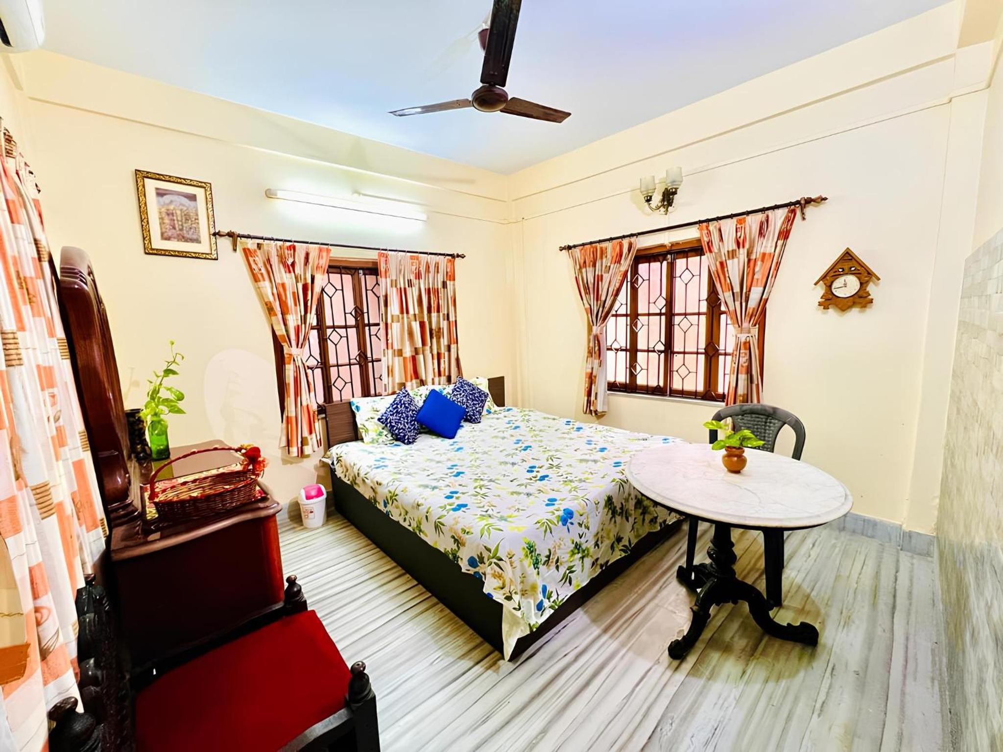 Aastha Homes with Furniture, AC and Kitchen view 4