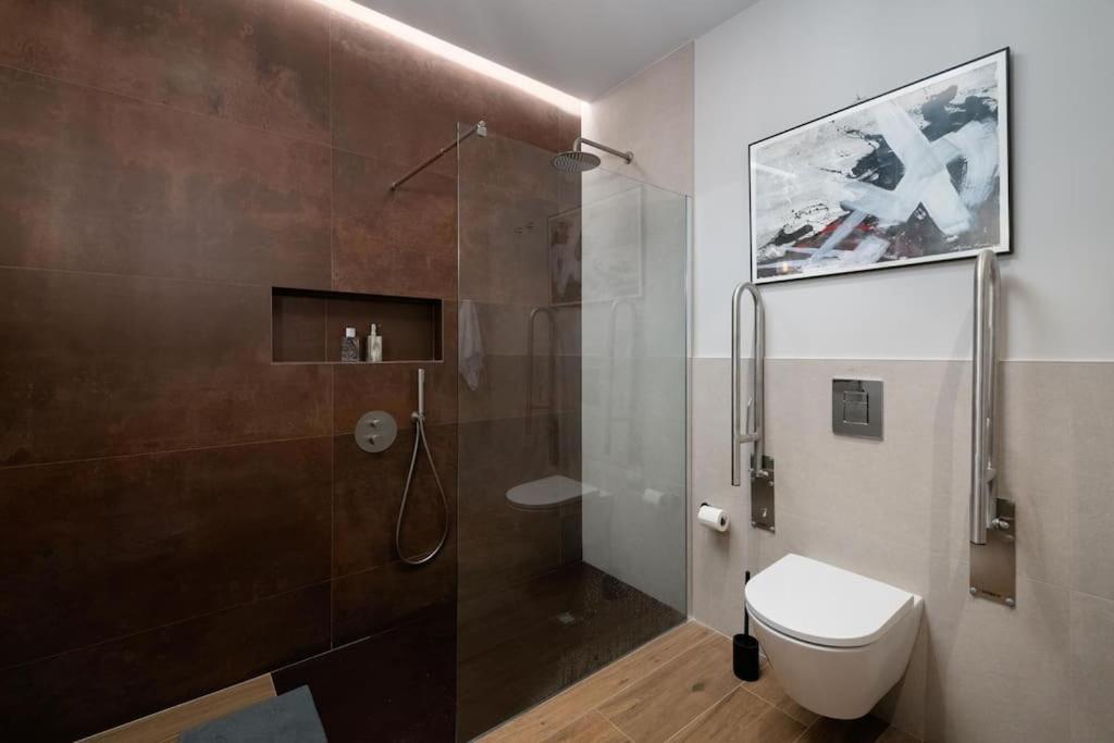 Luxury Marina Loft