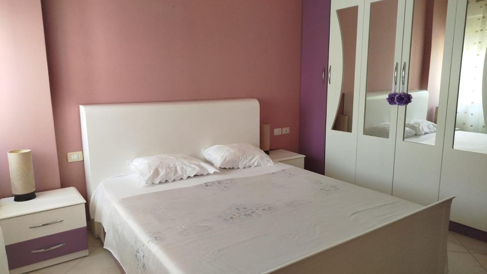 Smiley apartament