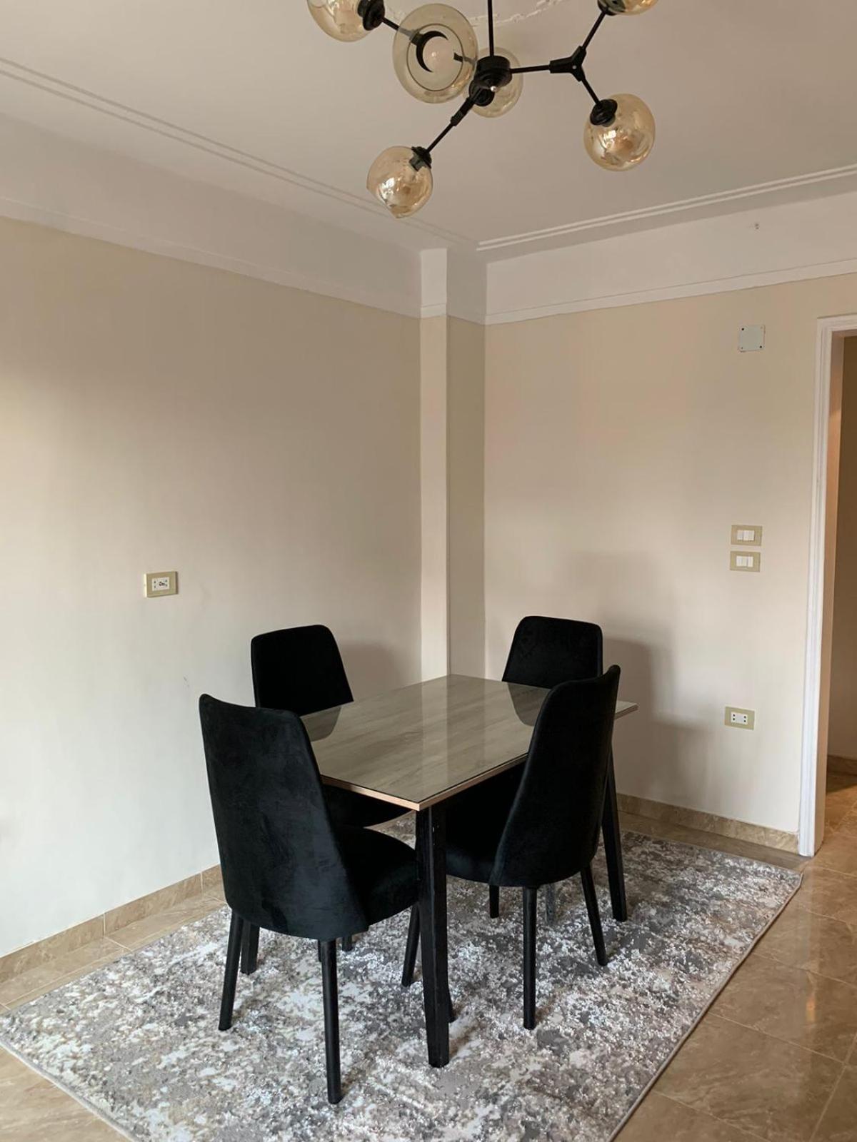 10 Min to Cairo Airport - Modern 2 BD Apartment - 3 Beds