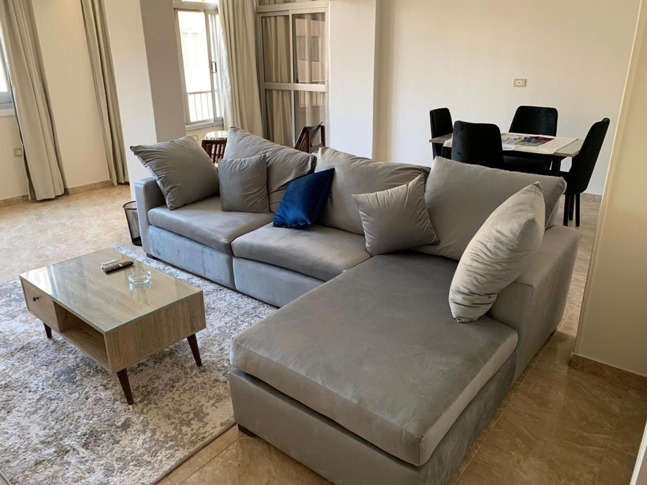 10 Min to Cairo Airport - Modern 2 BD Apartment - 3 Beds