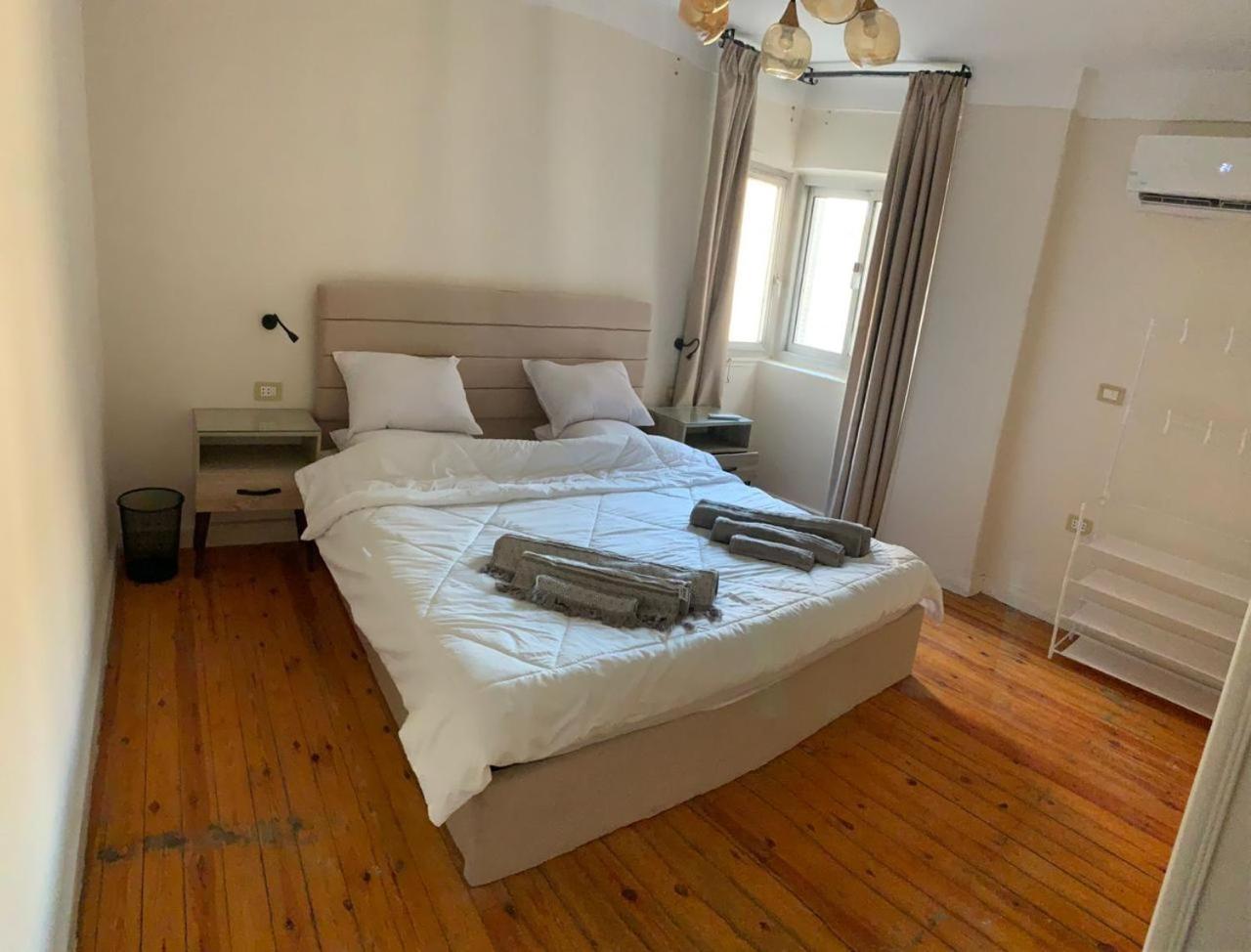 10 Min to Cairo Airport - Modern 2 BD Apartment - 3 Beds
