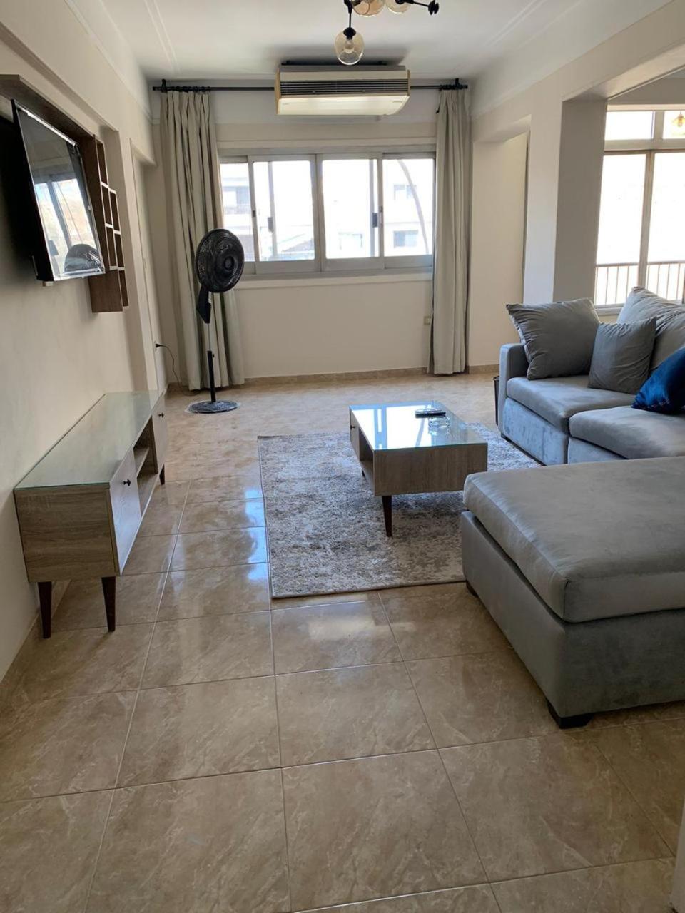10 Min to Cairo Airport - Modern 2 BD Apartment - 3 Beds