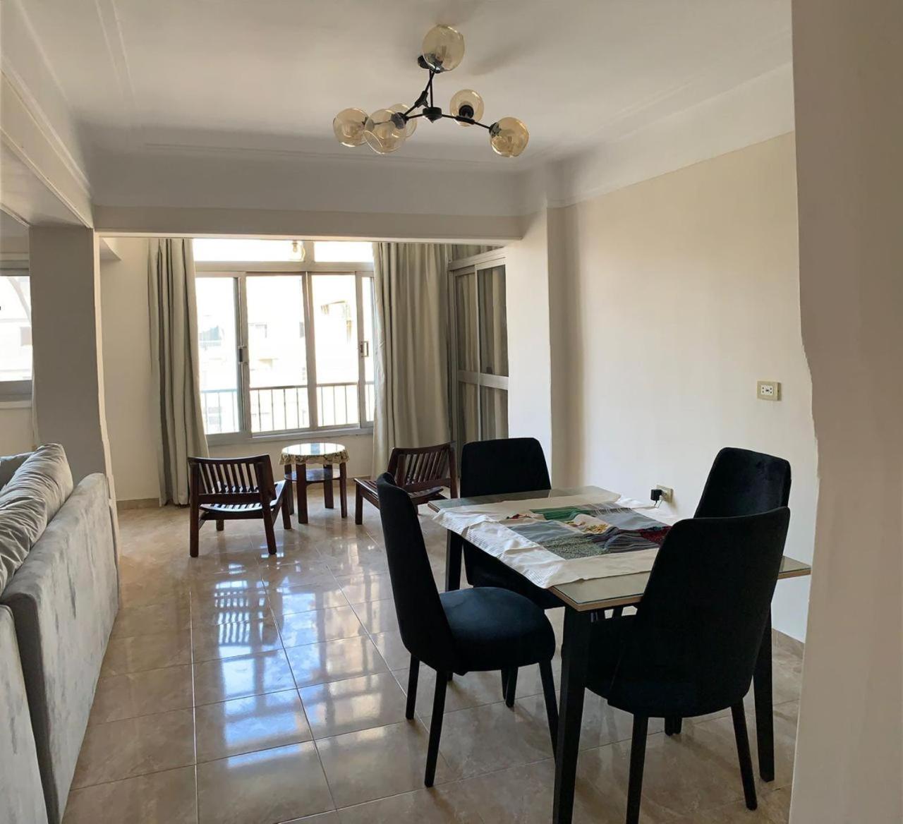 10 Min to Cairo Airport - Modern 2 BD Apartment - 3 Beds