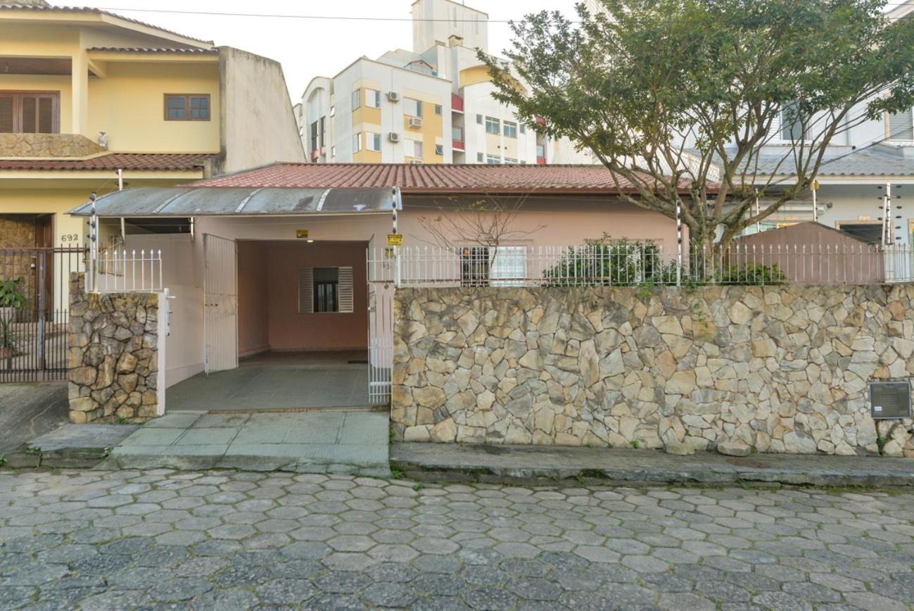 Casa de temporada no centro da grande Florianópolis