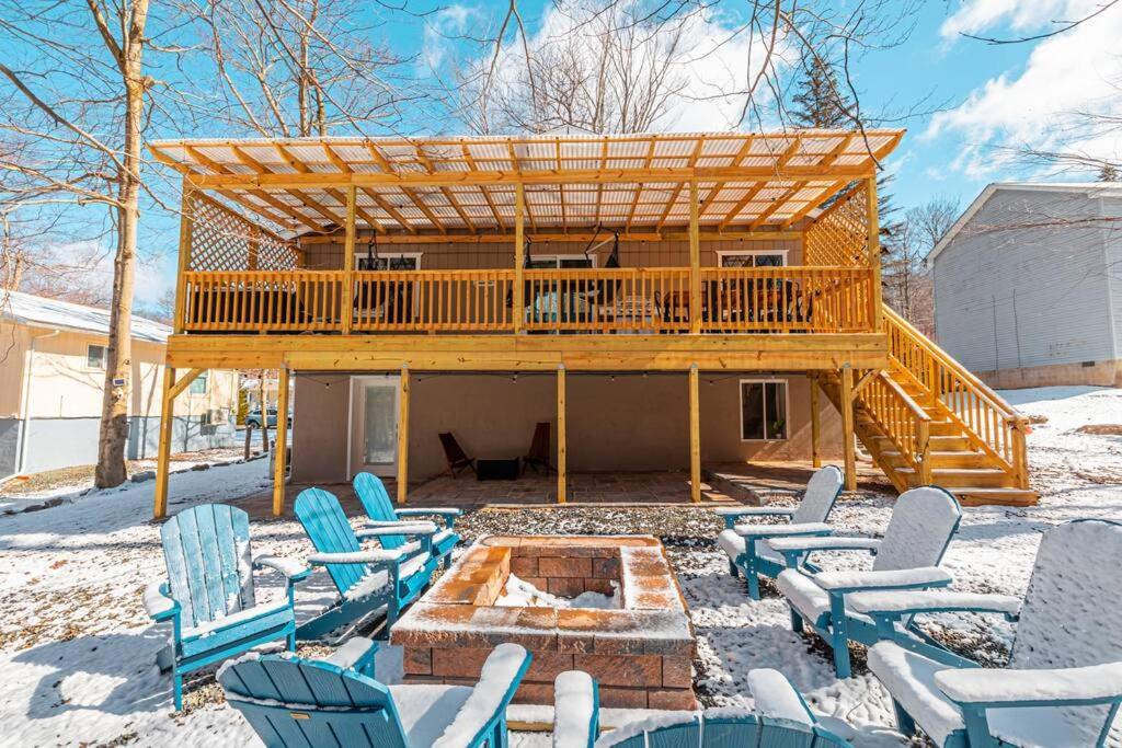 The PEAK One at The Pocono Mountains! Hot tub, firepit & Game room view 4