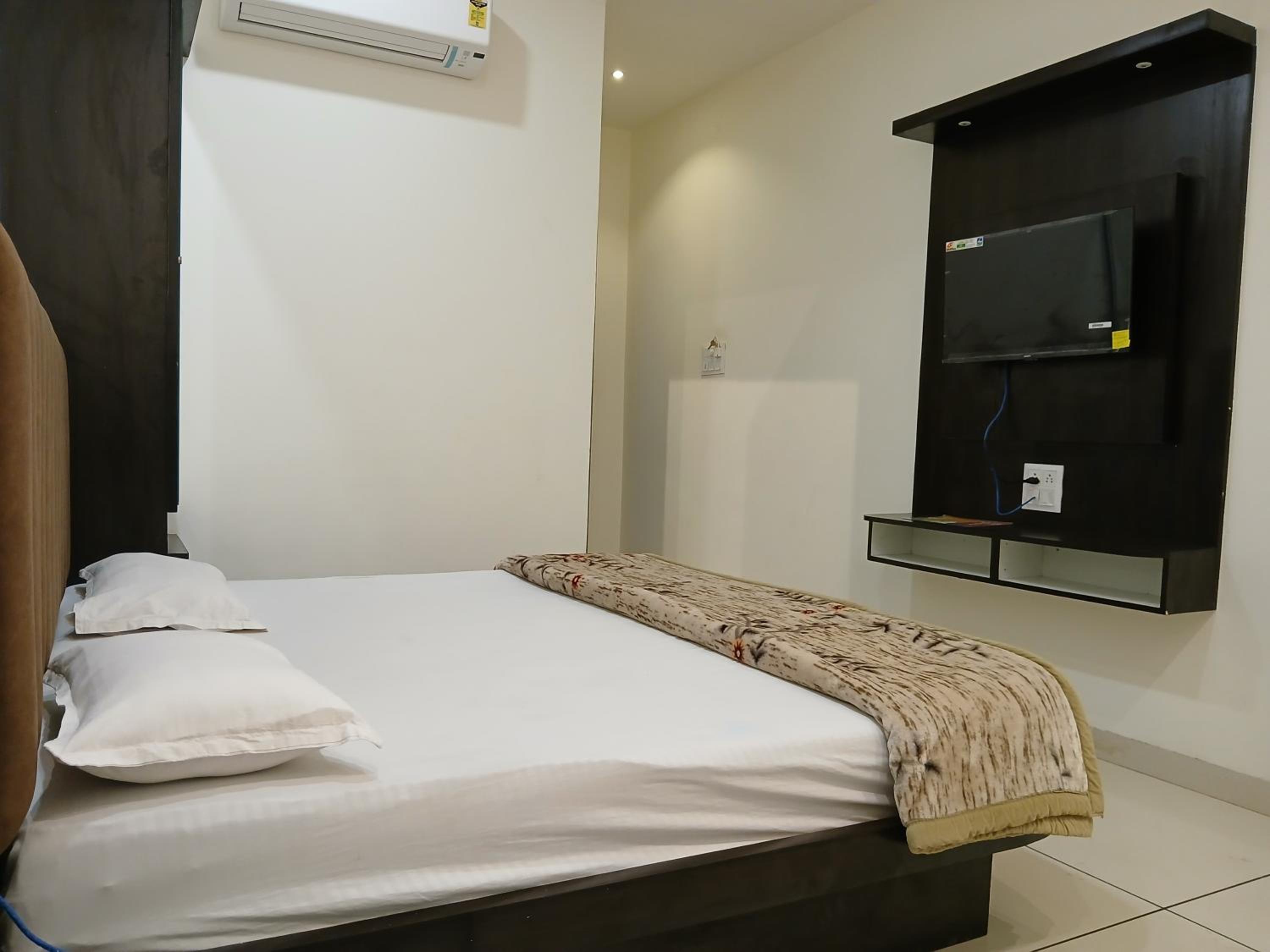 Hotel Jyoti Shree view 3