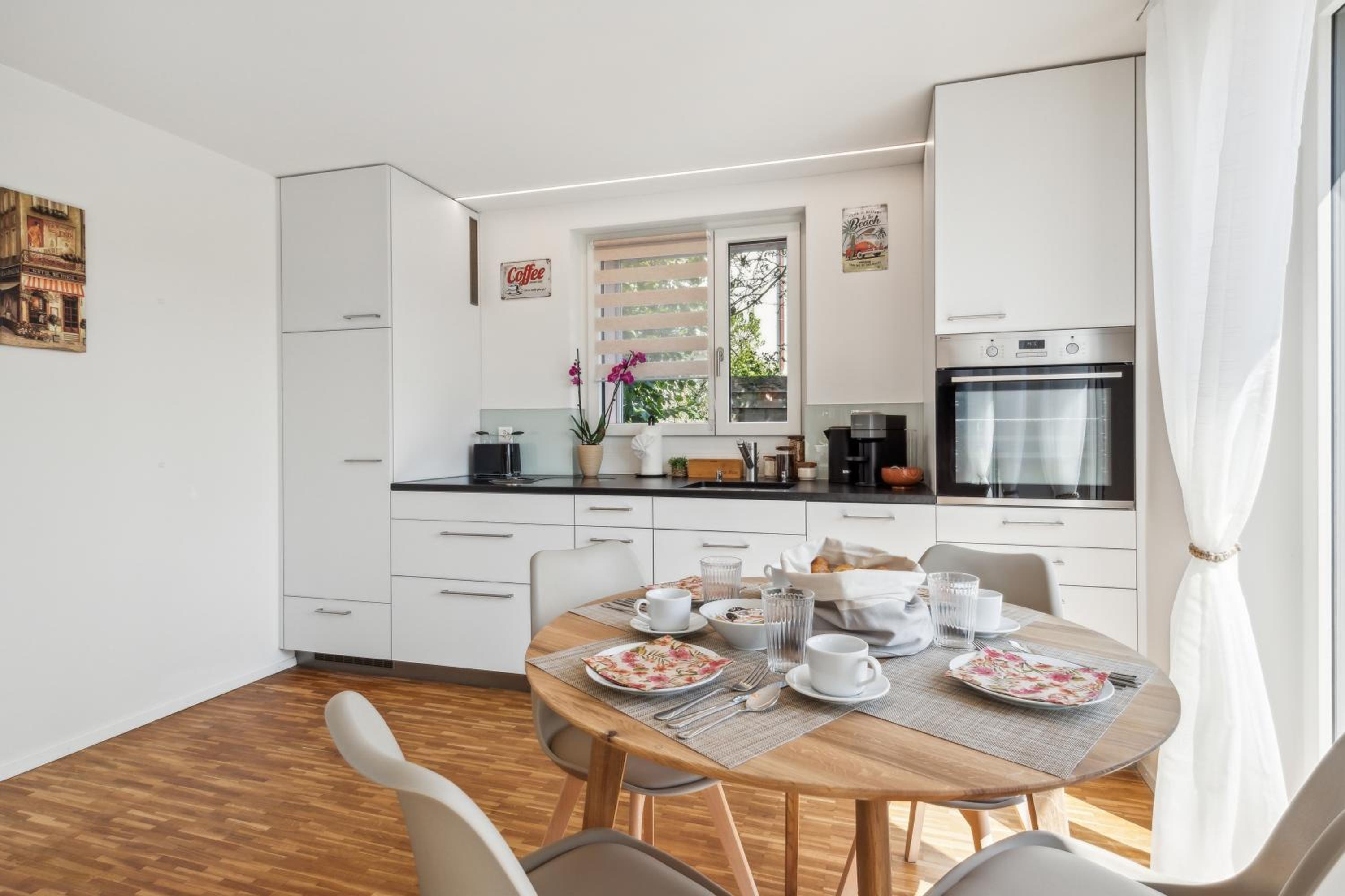 ReMo I Business I Family Apartment I 1-4 Personen - Aare Blick, nahe Altstadt I Beamer - 99