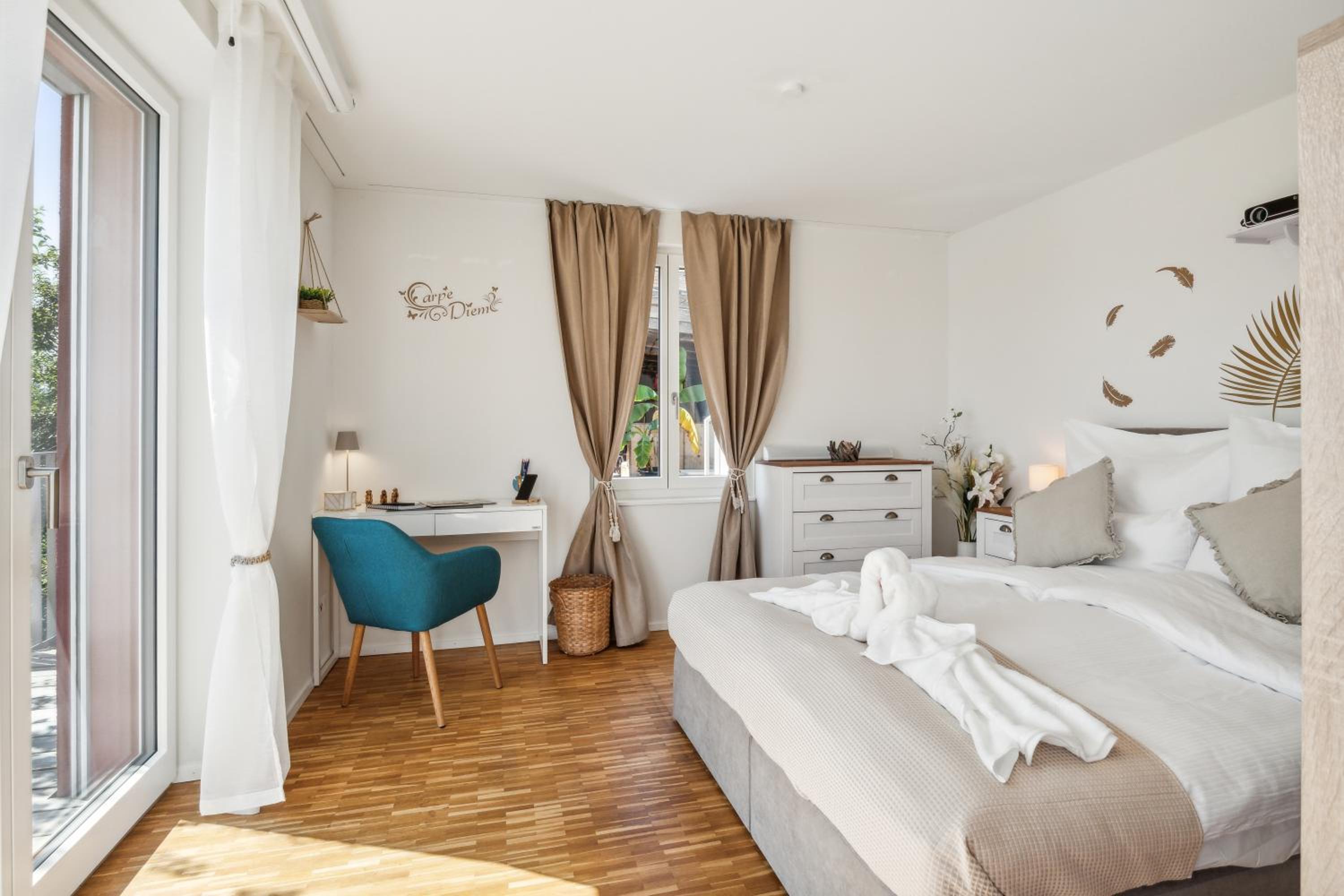 ReMo I Business I Family Apartment I 1-4 Personen - Aare Blick, nahe Altstadt I Beamer - 99