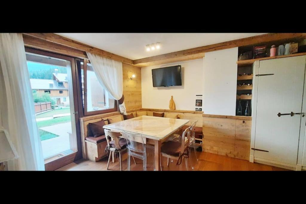 3BDRM Luxury Magic Flat near Cortina with Garage view 4