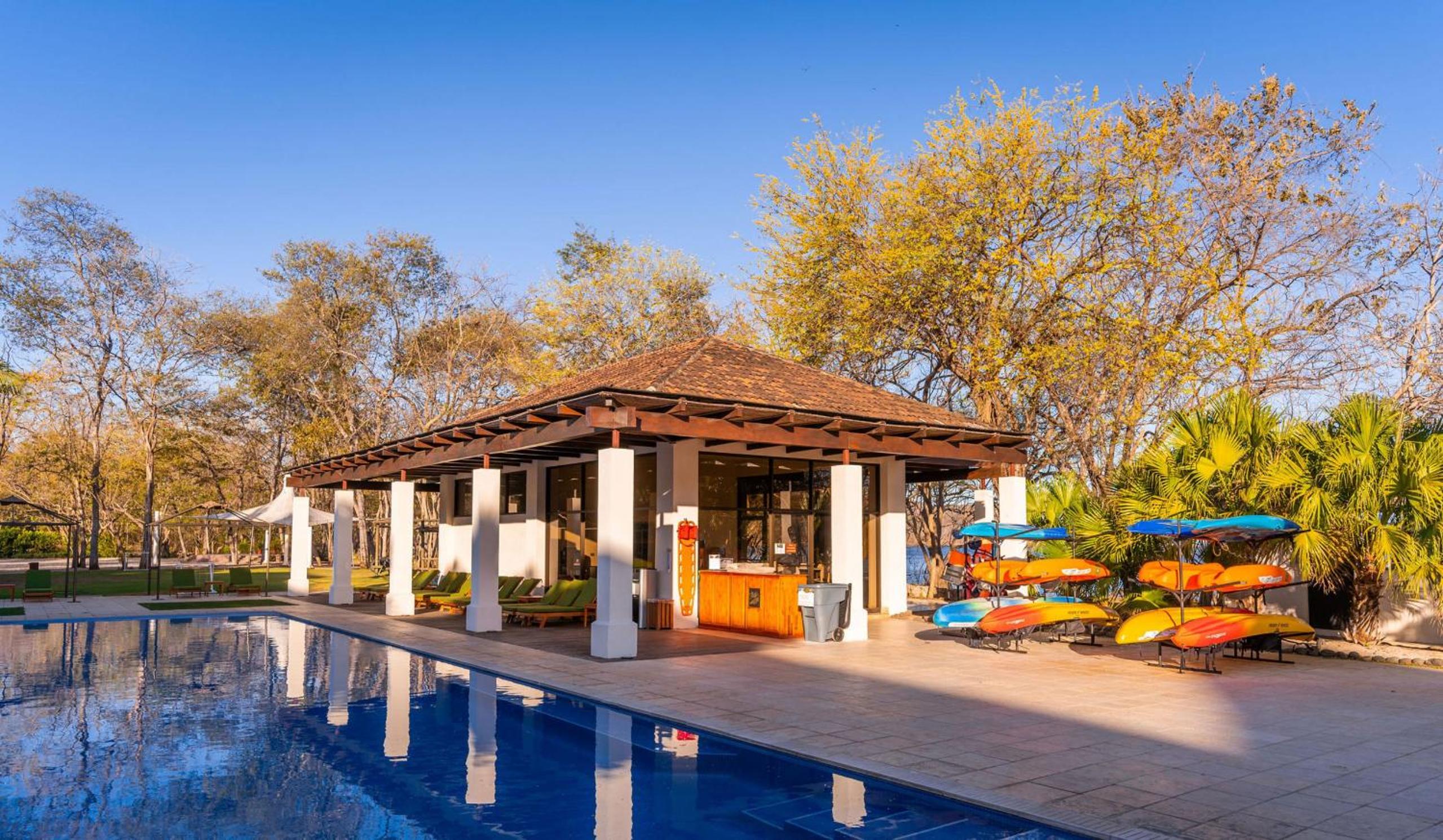 Adults Only 4BR Penthouse w Partial Ocean View, Carao Reserva Conchal
