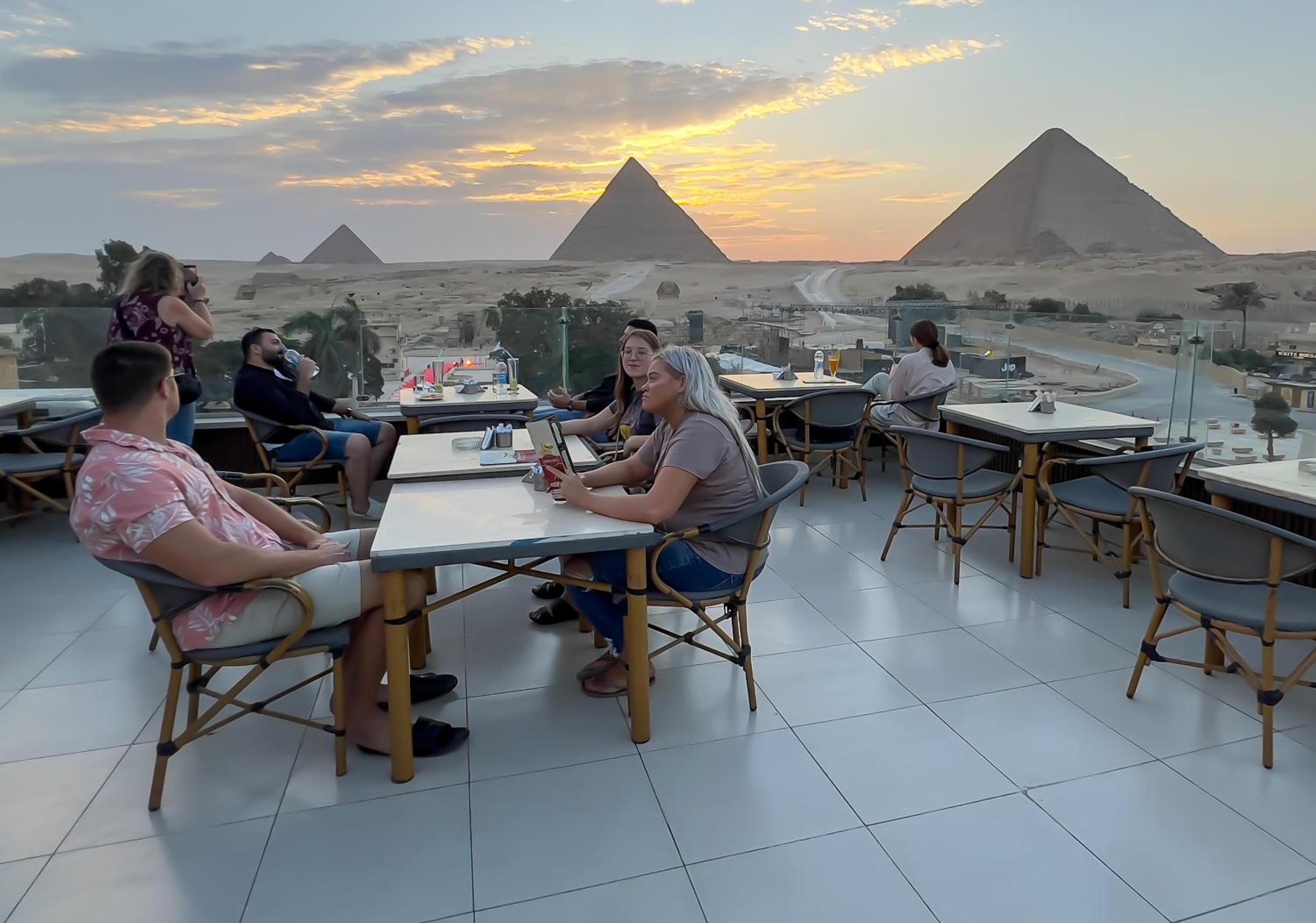 Giza Pyramids View Inn