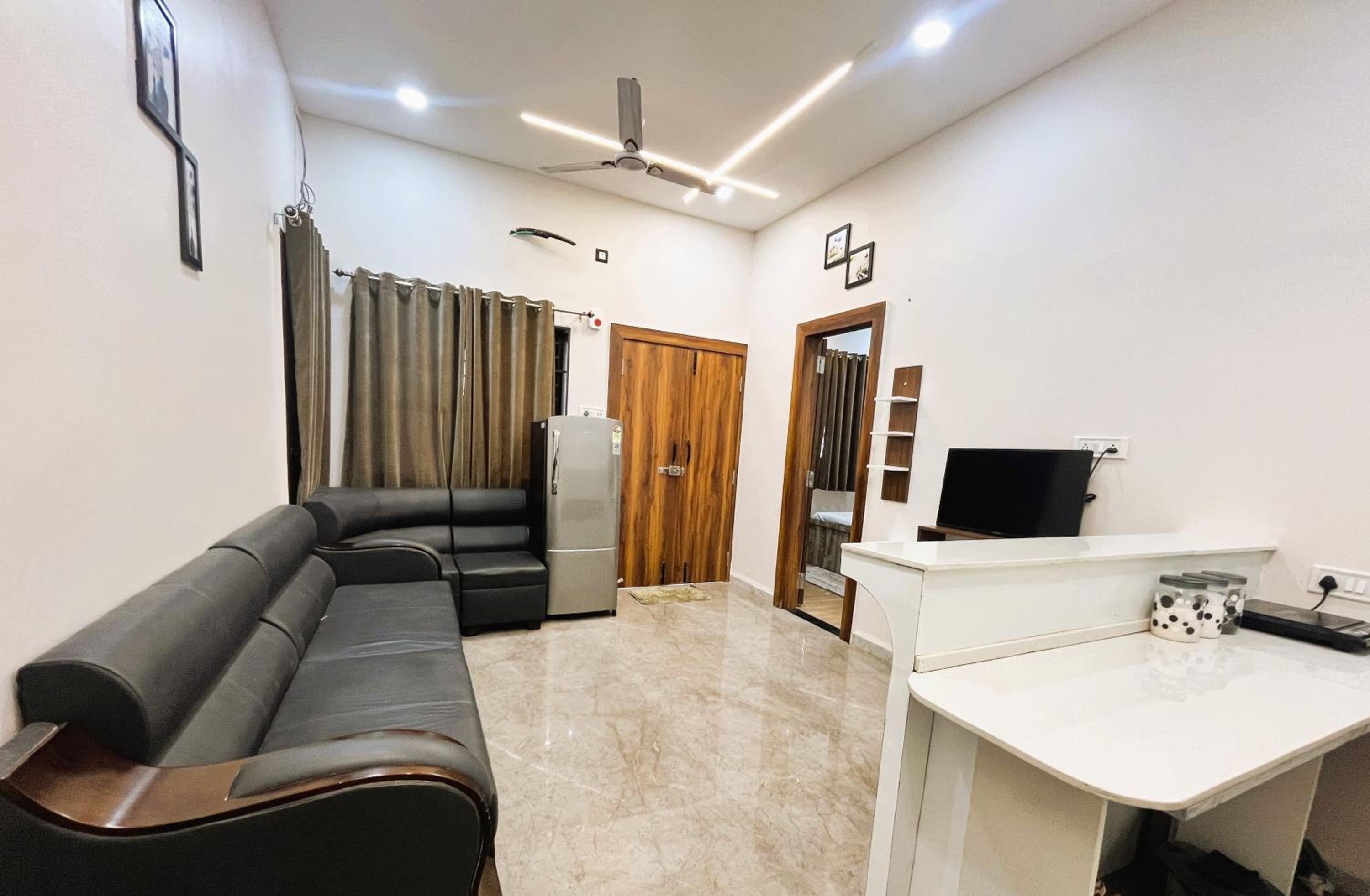 Shree Stay INN Luxe` Holiday Home view 2