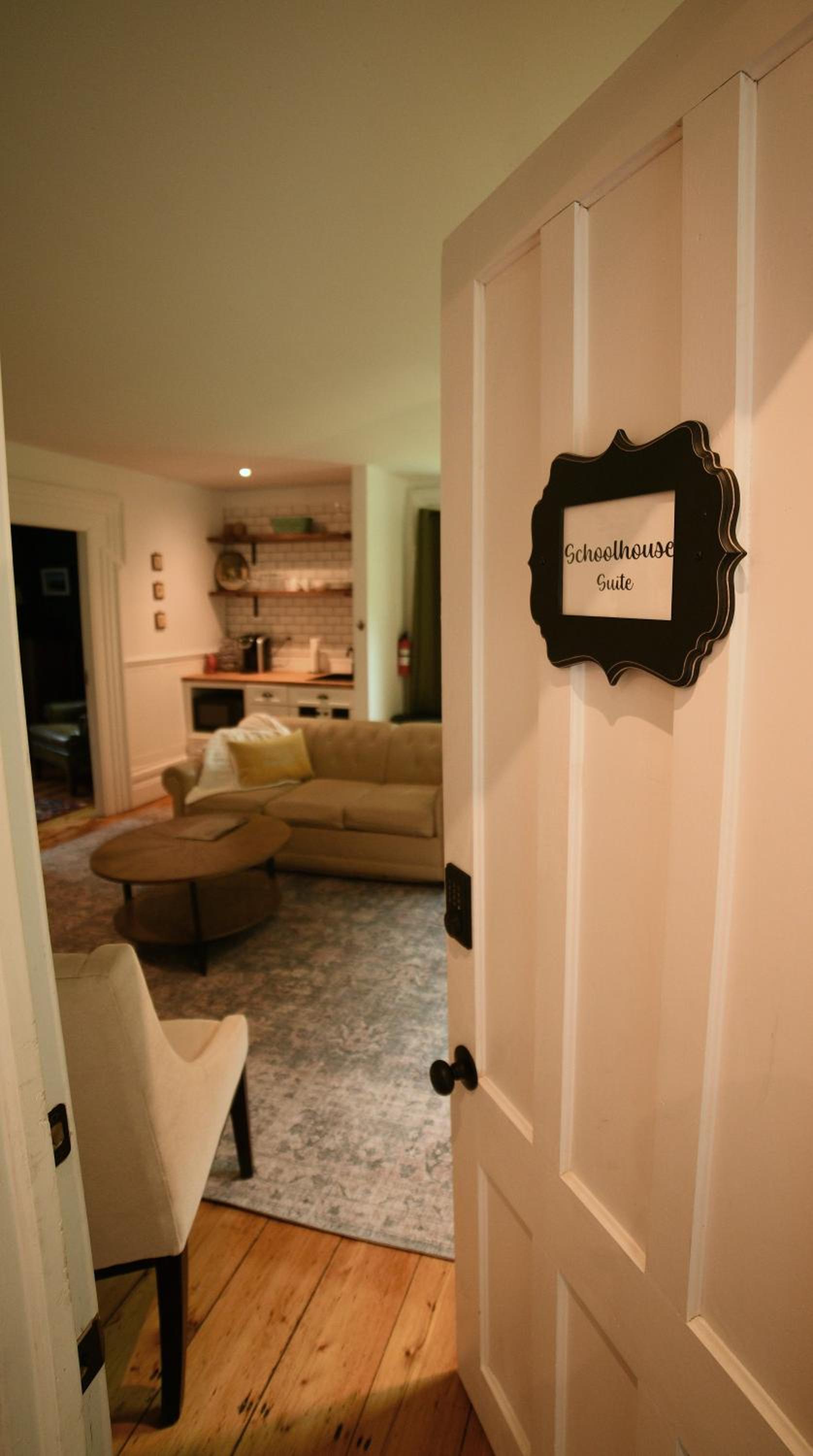 Farmhouse Lodge