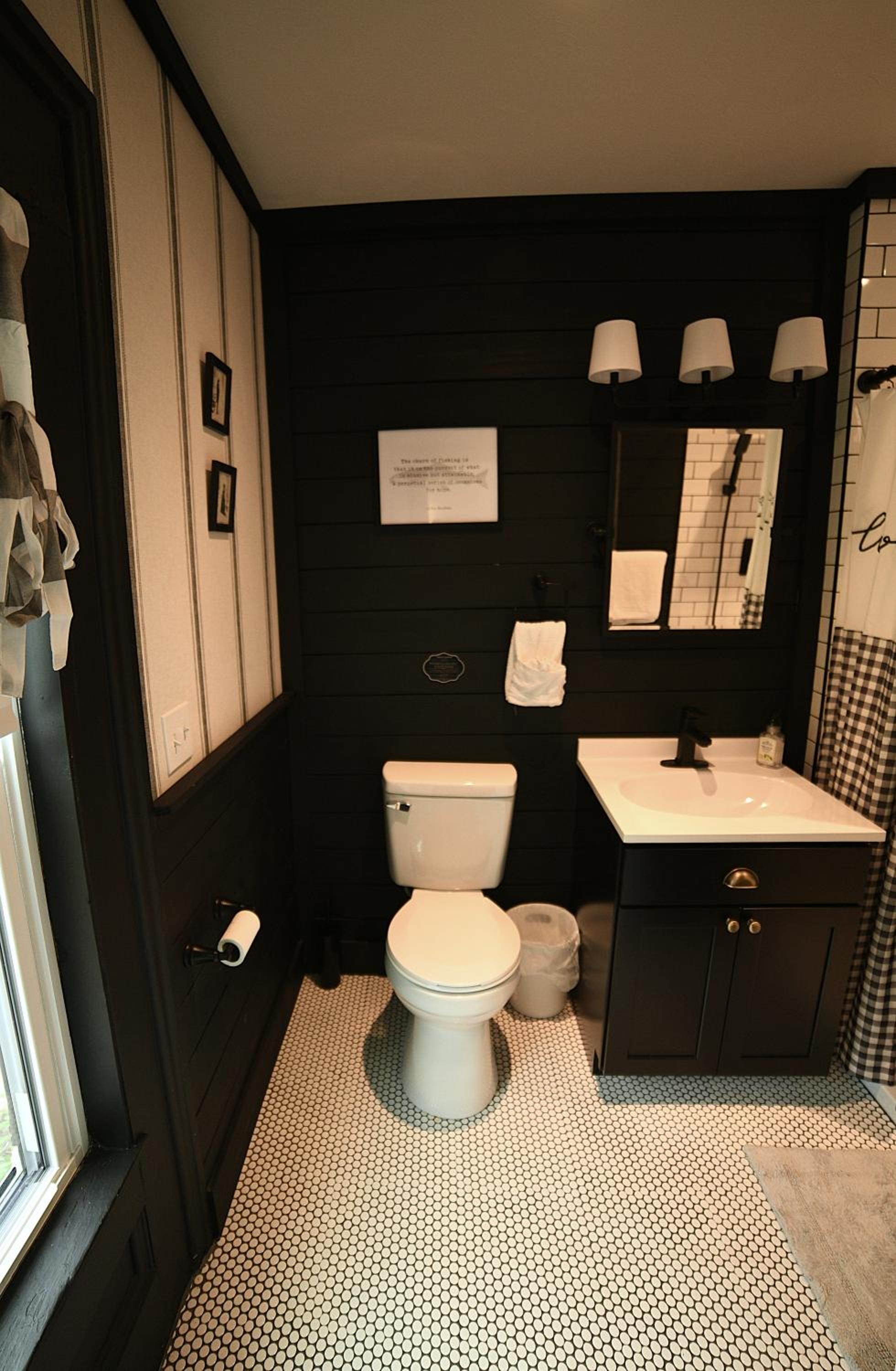 Farmhouse Lodge