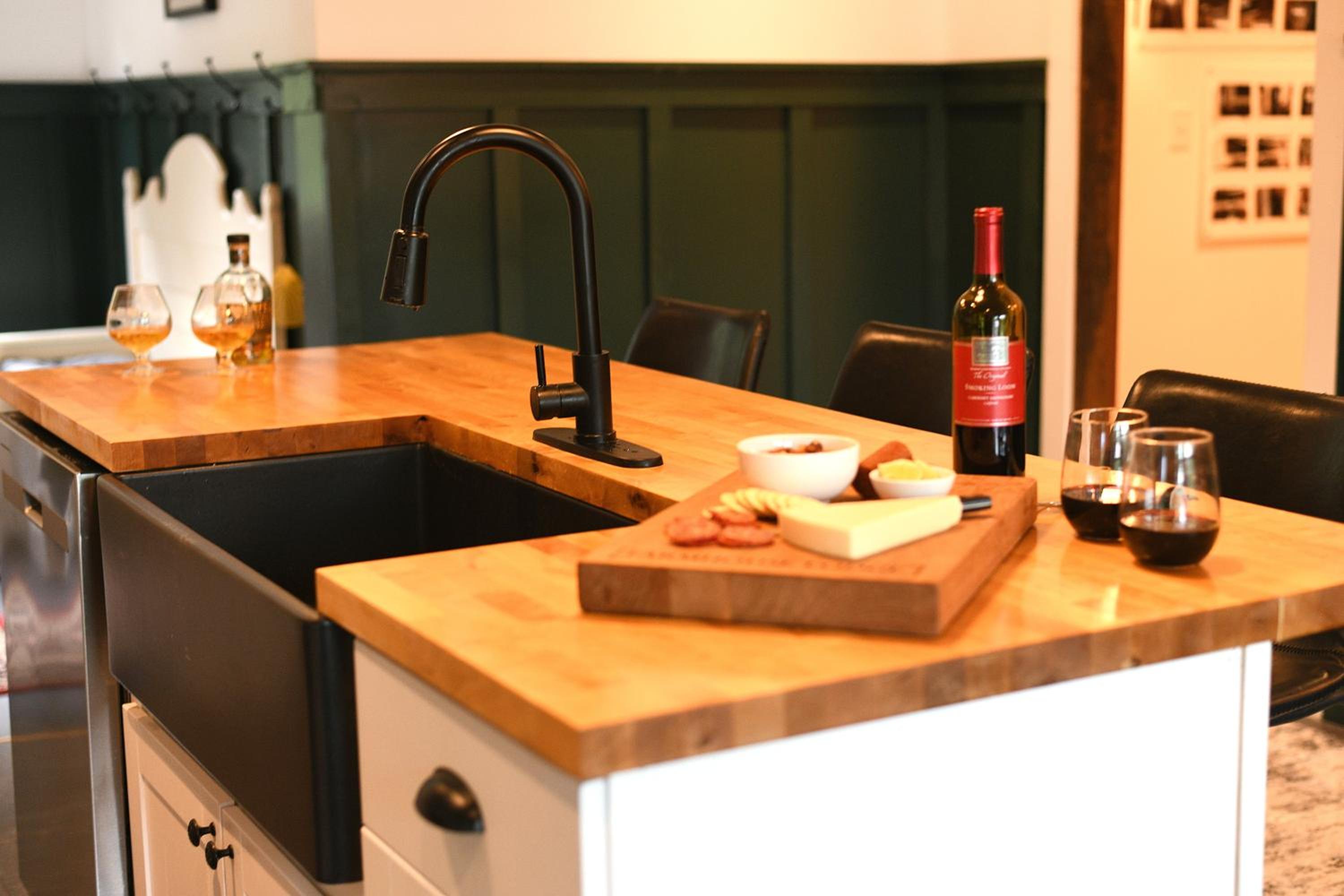 Farmhouse Lodge