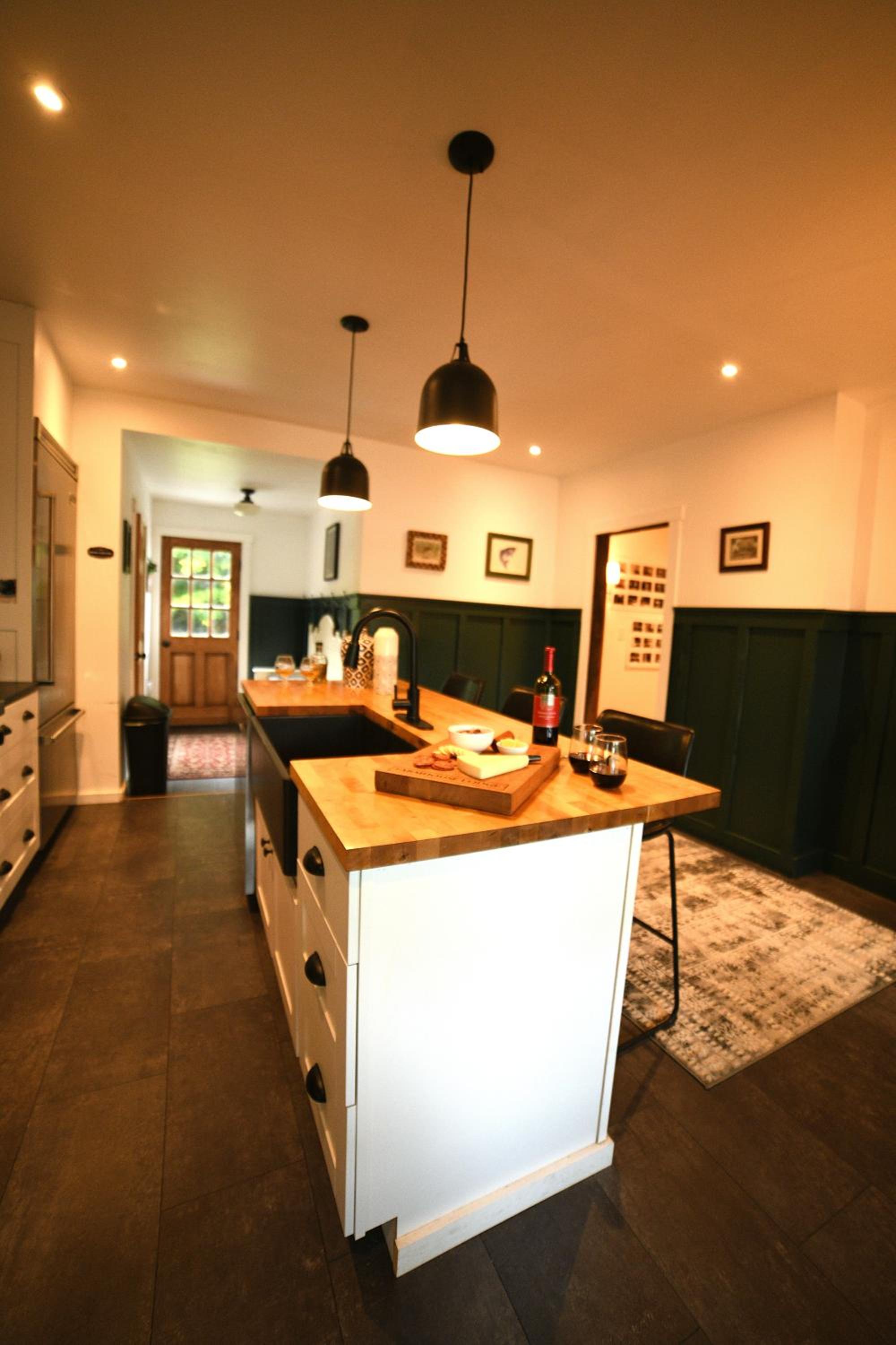Farmhouse Lodge