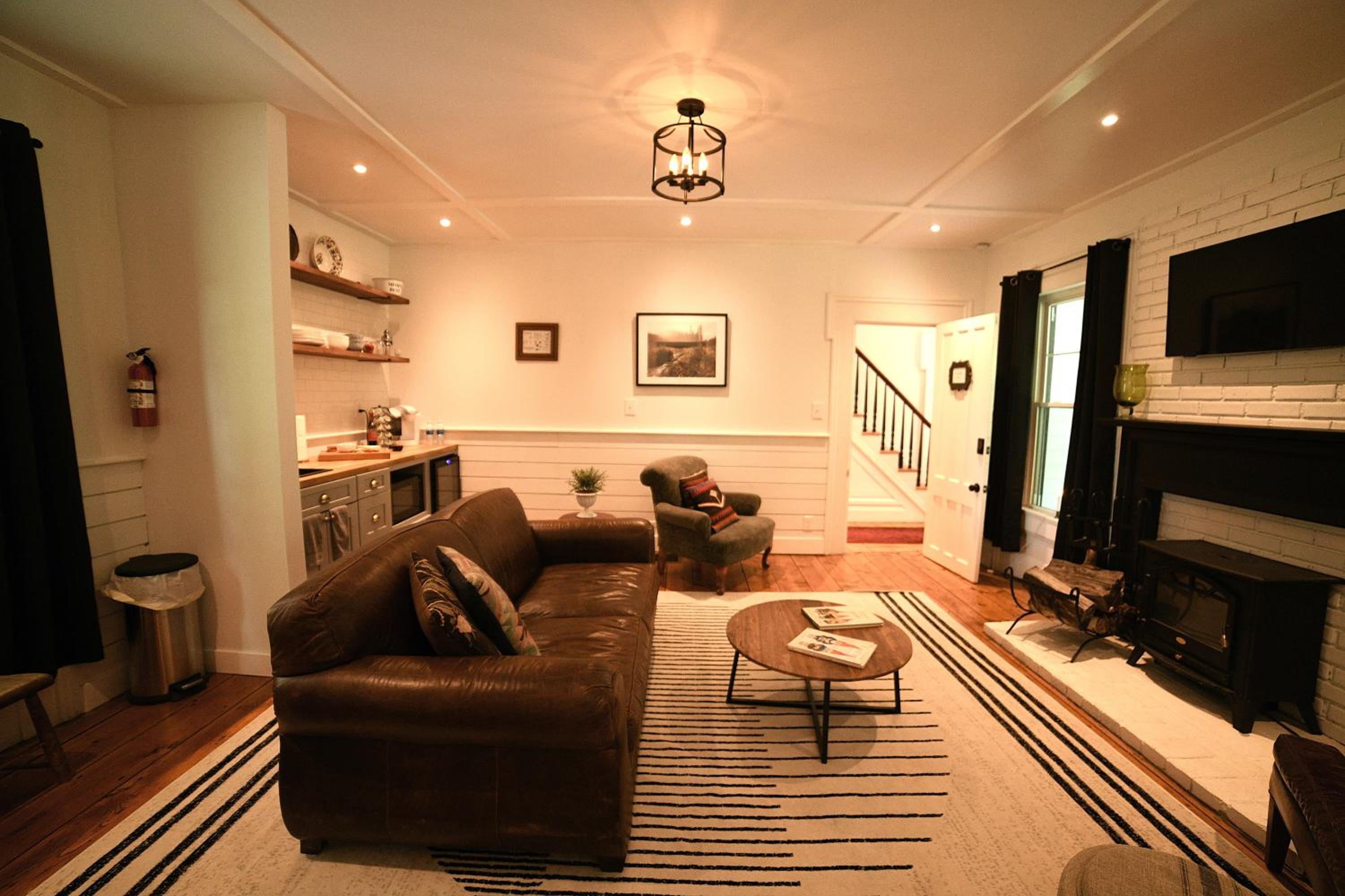 Farmhouse Lodge