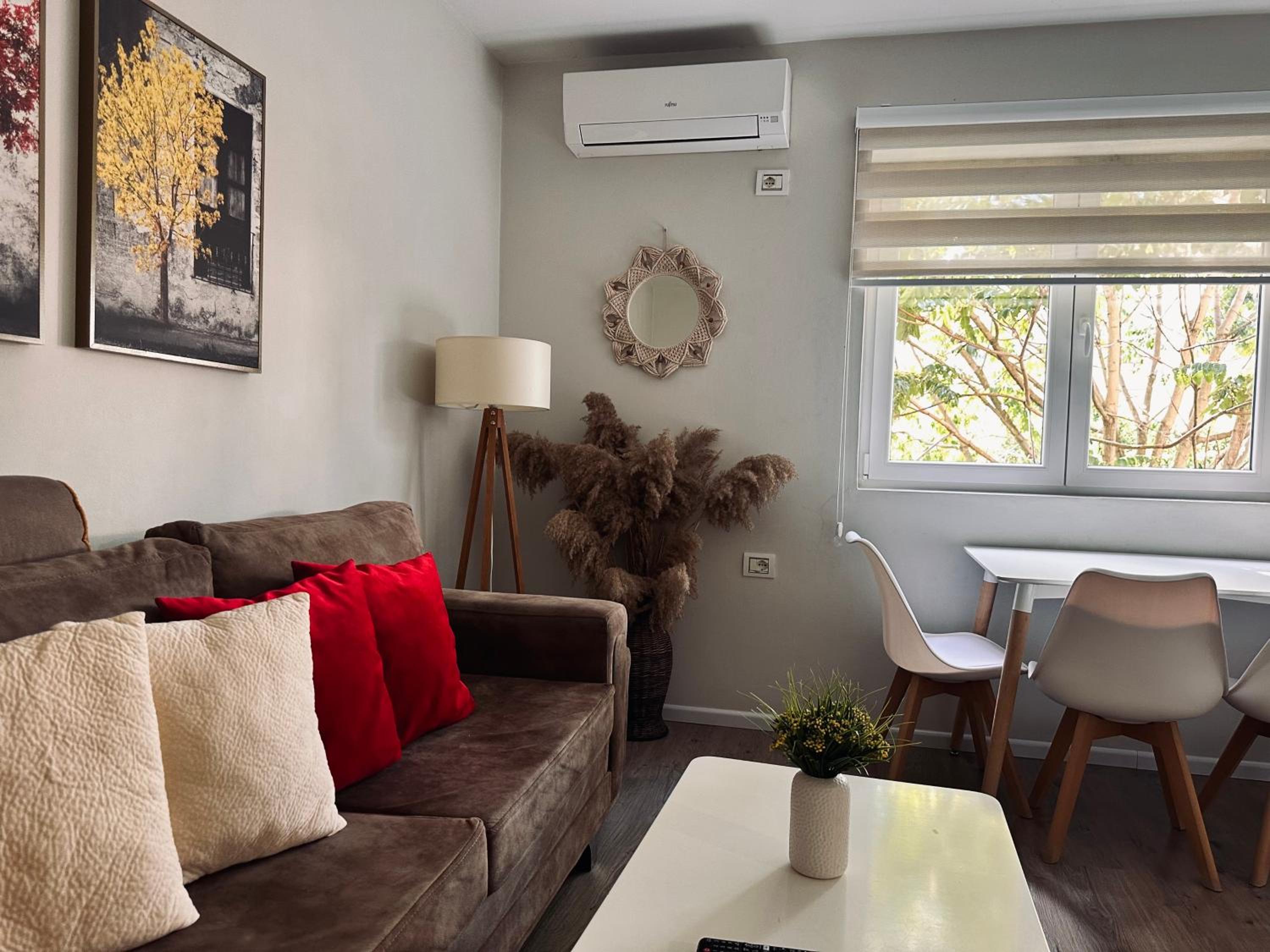 Dafina Central Apartment