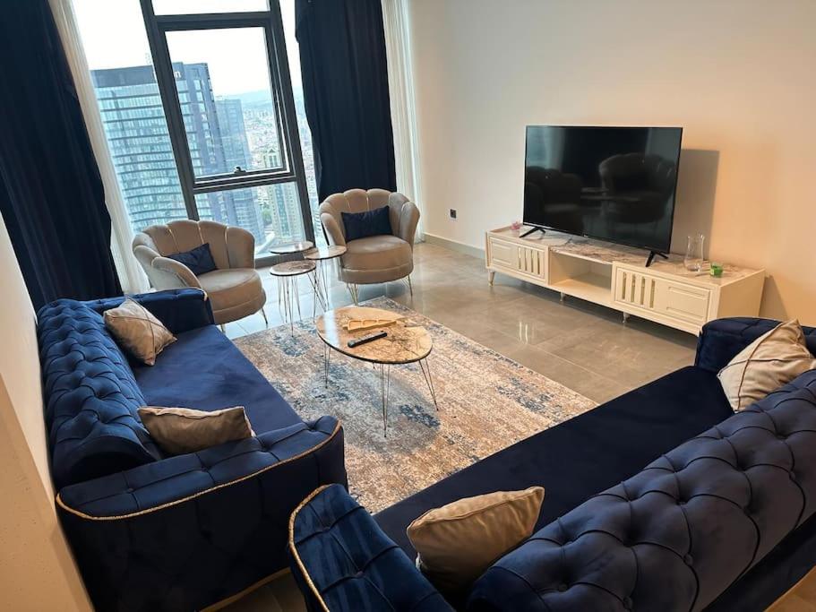 Enjoy luxury family apt
