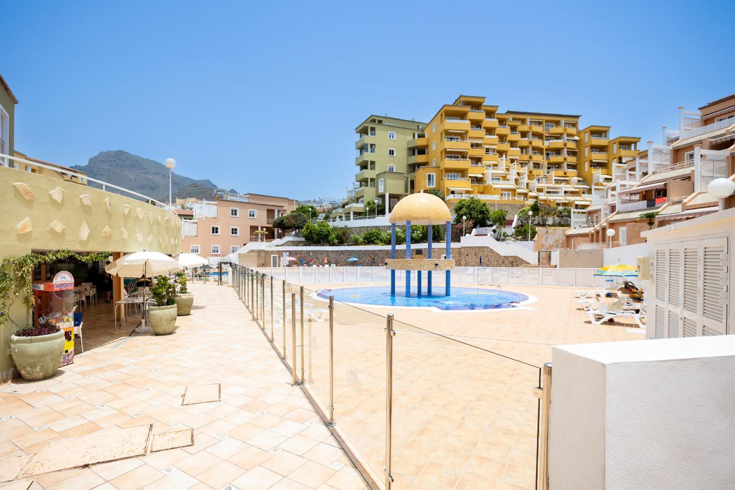 Orlando Top Floor Ocean Teide view by LoveTenerife