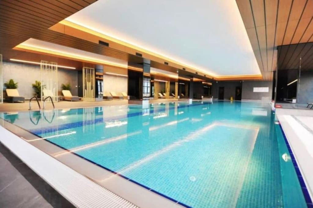 Cozy luxury apt in Sinpas queen