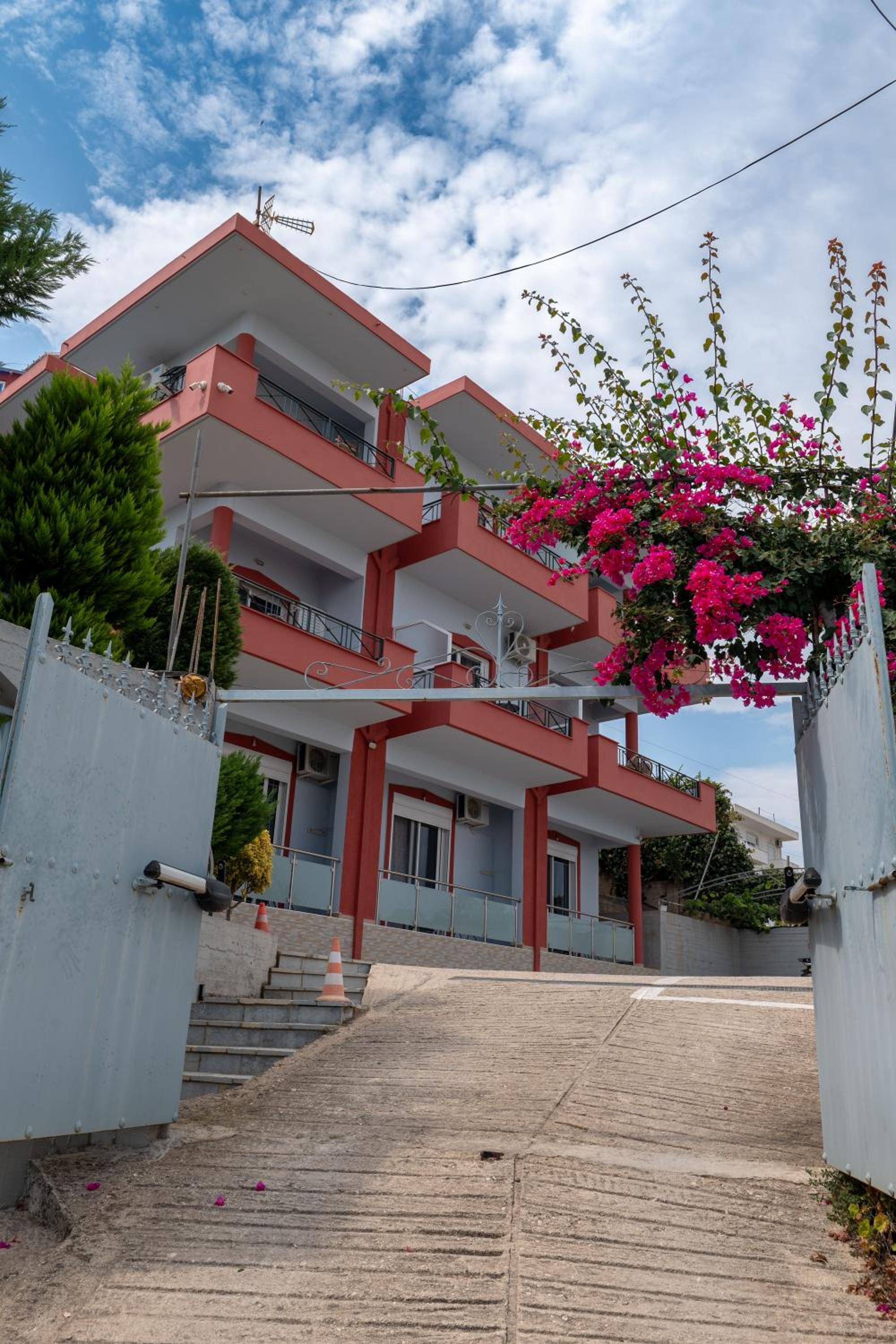Vila Flamuri