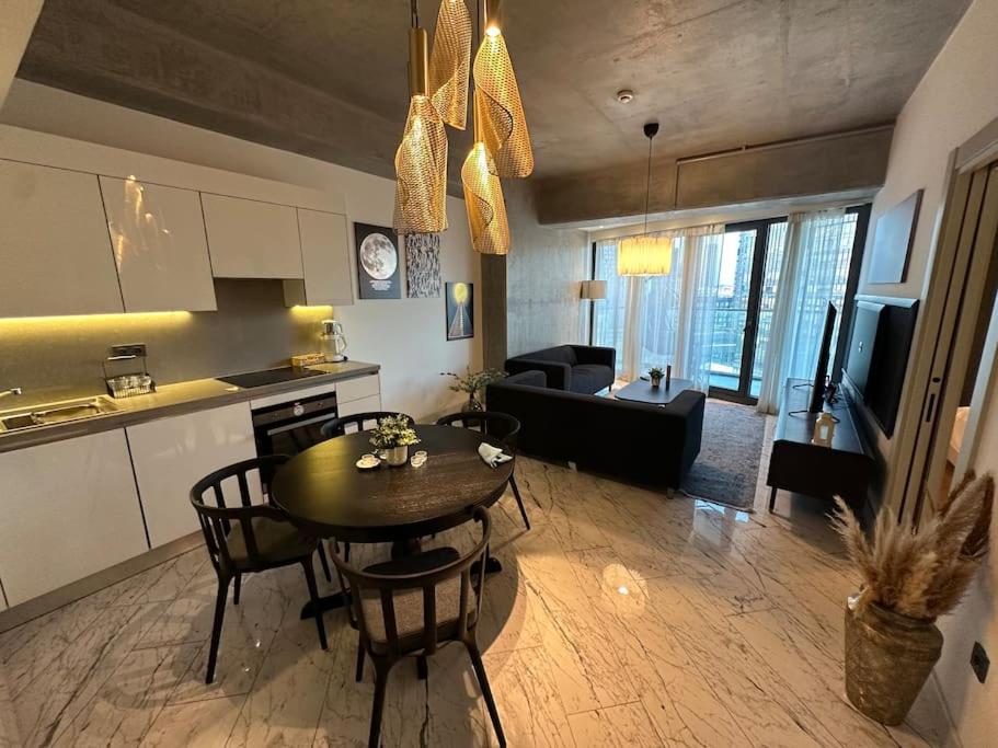 Cozy luxury apt in Sinpas queen