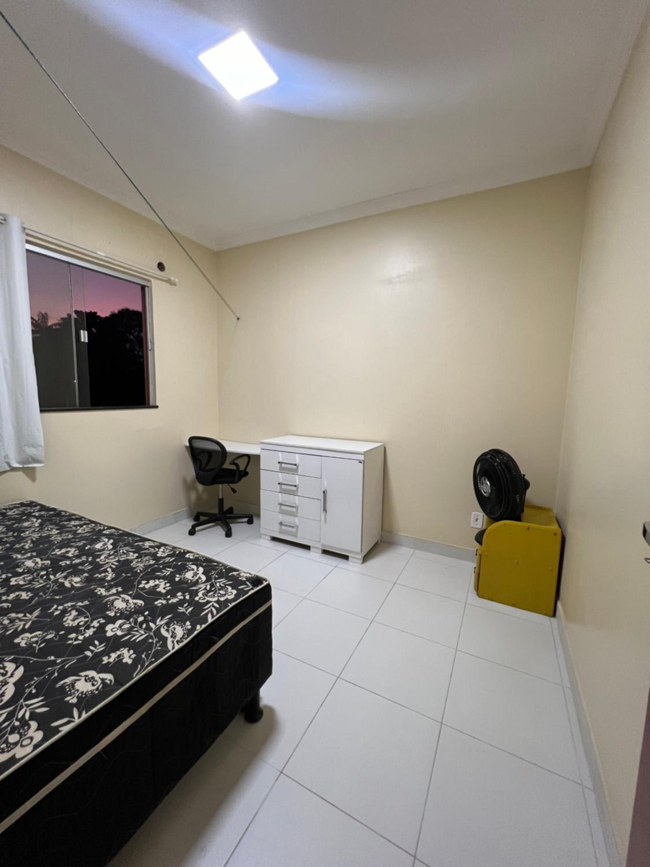 Apartamento em Belém do Pará-Próximo Mangueirão-Hangar-Parque shopping e Grão Pará-Aeroporto-Portaria 24h-Garagem-2 Andar escadas