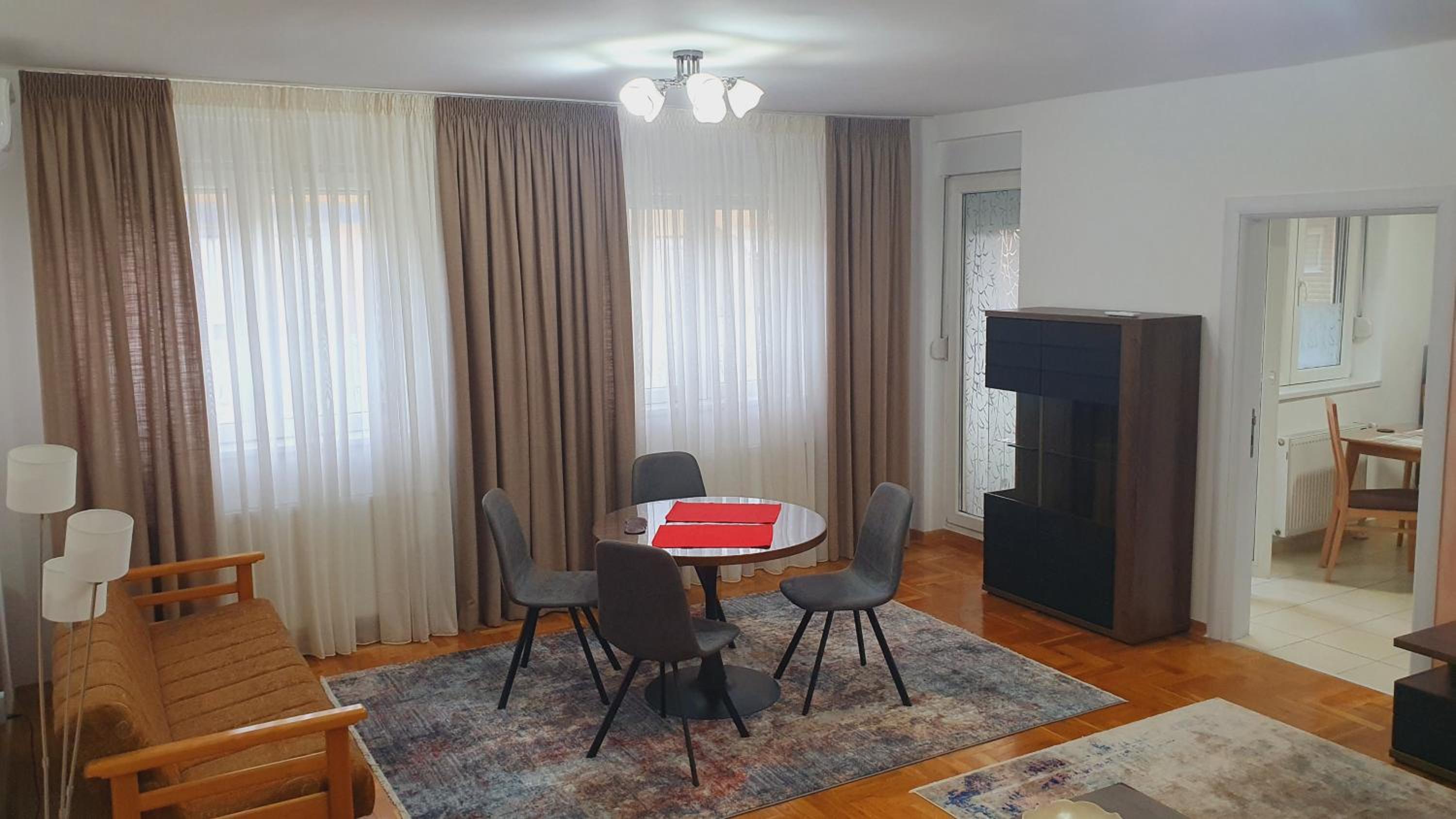 Apartment Biser