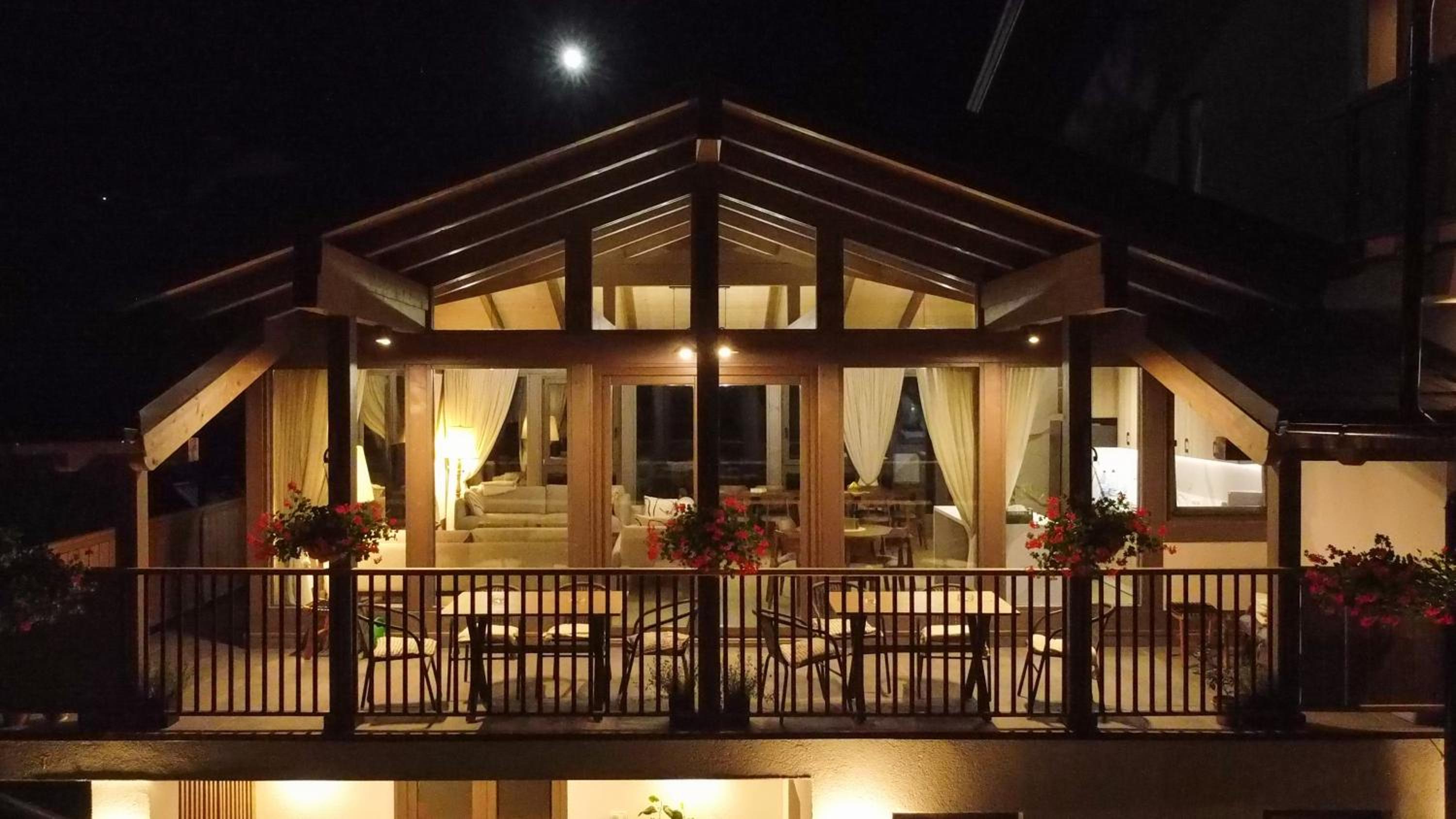 REY Chalet