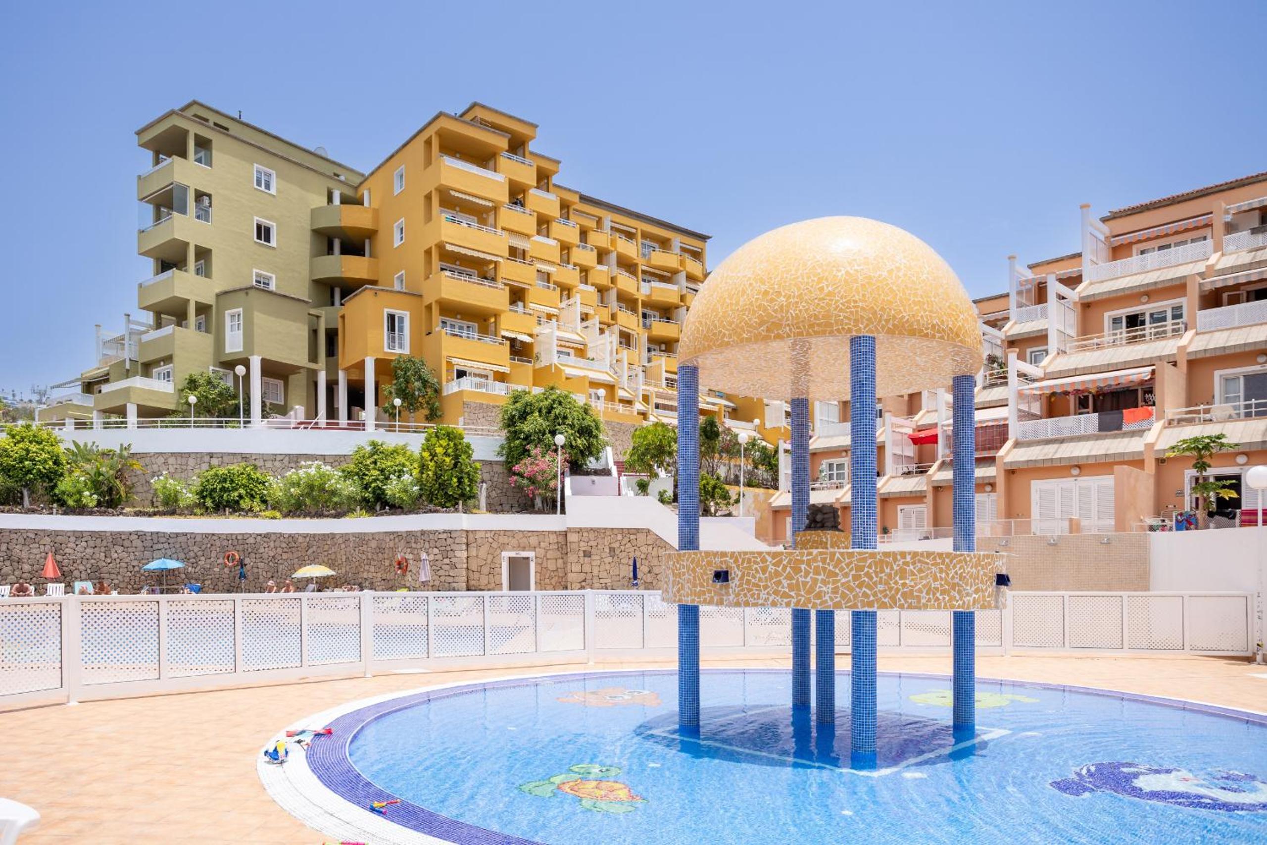 Orlando Top Floor Ocean Teide view by LoveTenerife