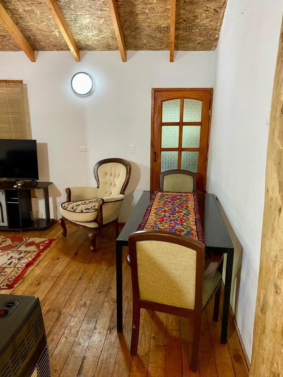 Casa con orilla de Rio ,Pucon