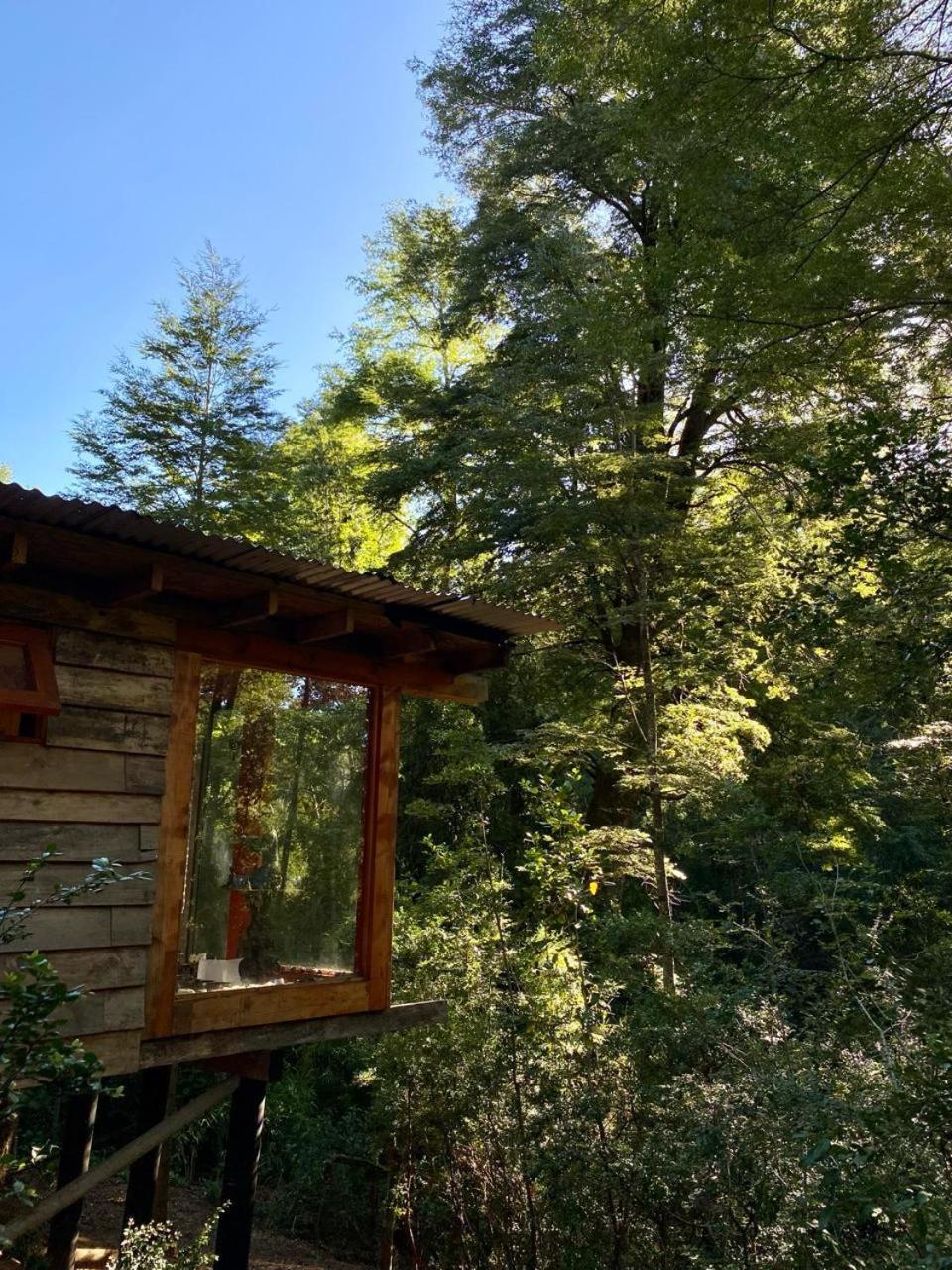 Casa con orilla de Rio ,Pucon