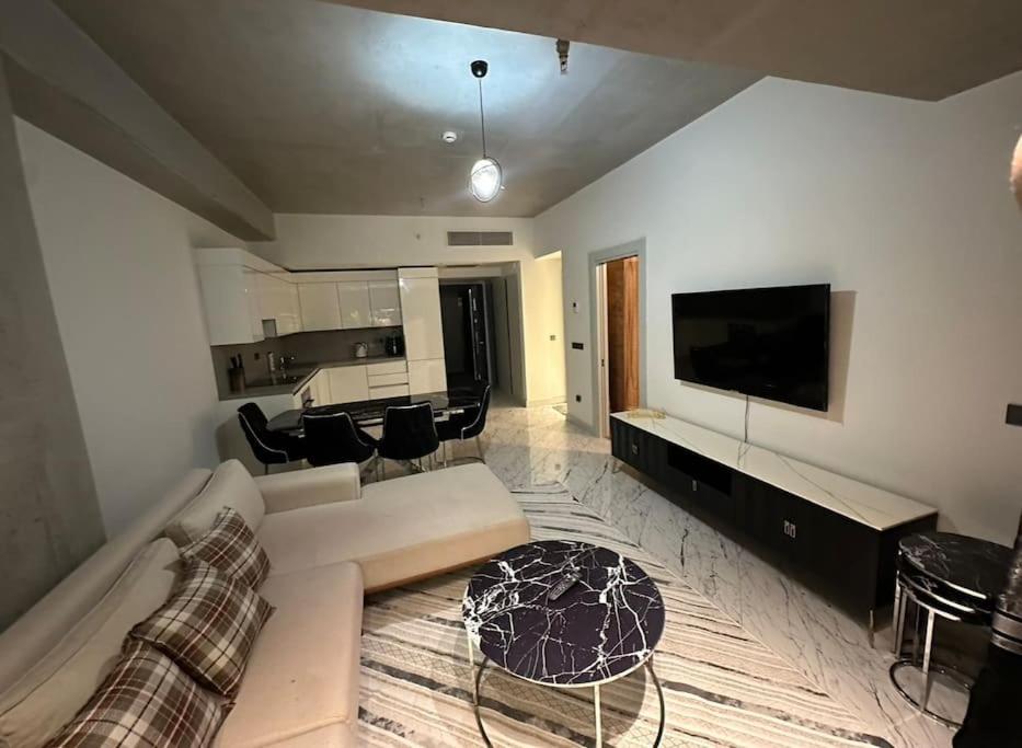 Live lavishly balcony 30 plus floor