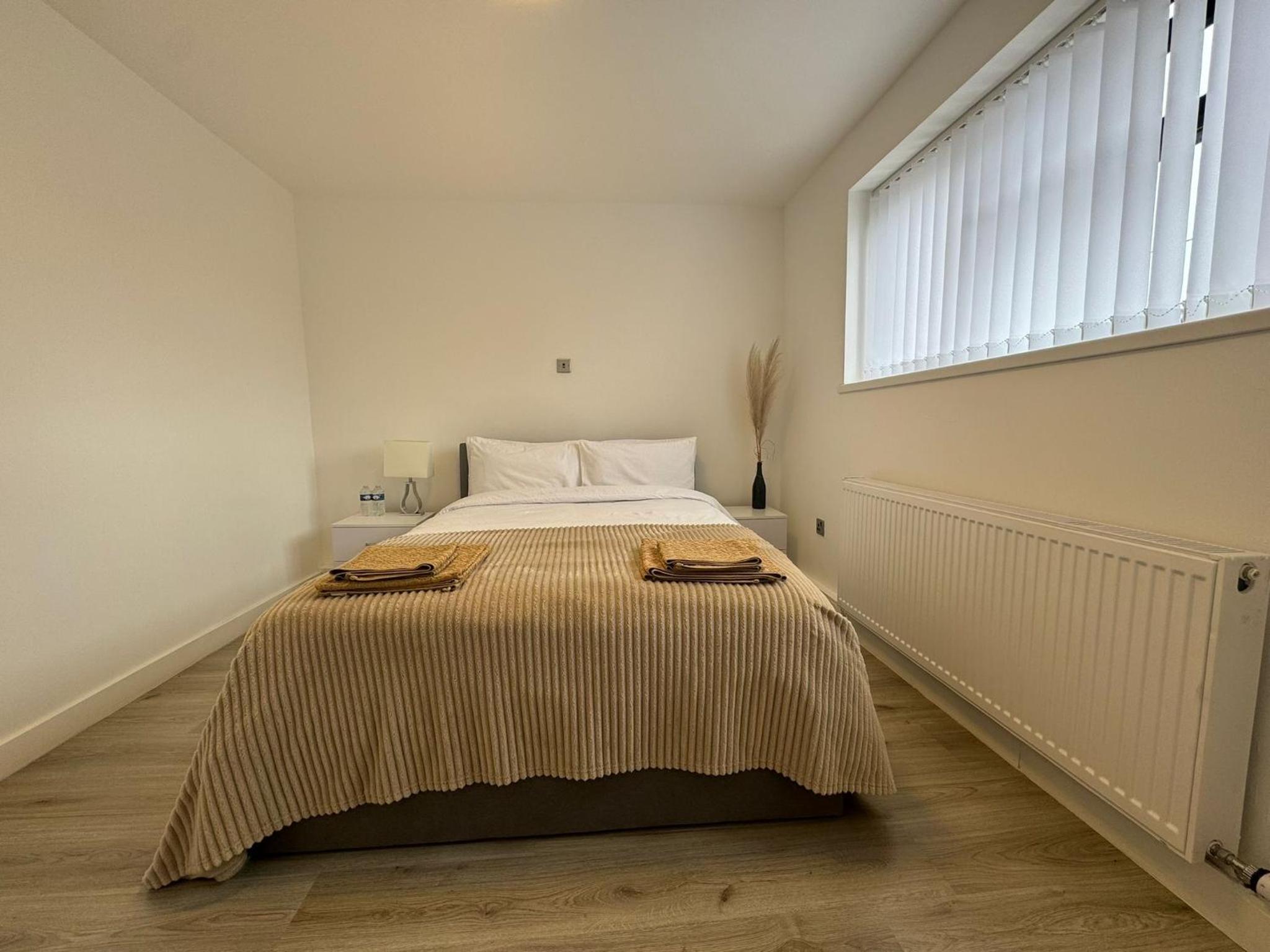 Superb cozy house in Warrington view 4
