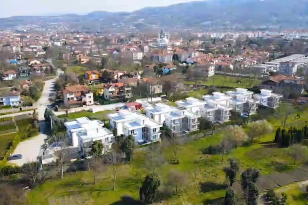 10m lake walk family frindes villa view 3