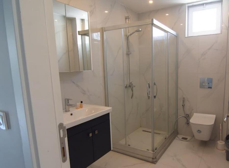10m lake walk family frindes villa view 5