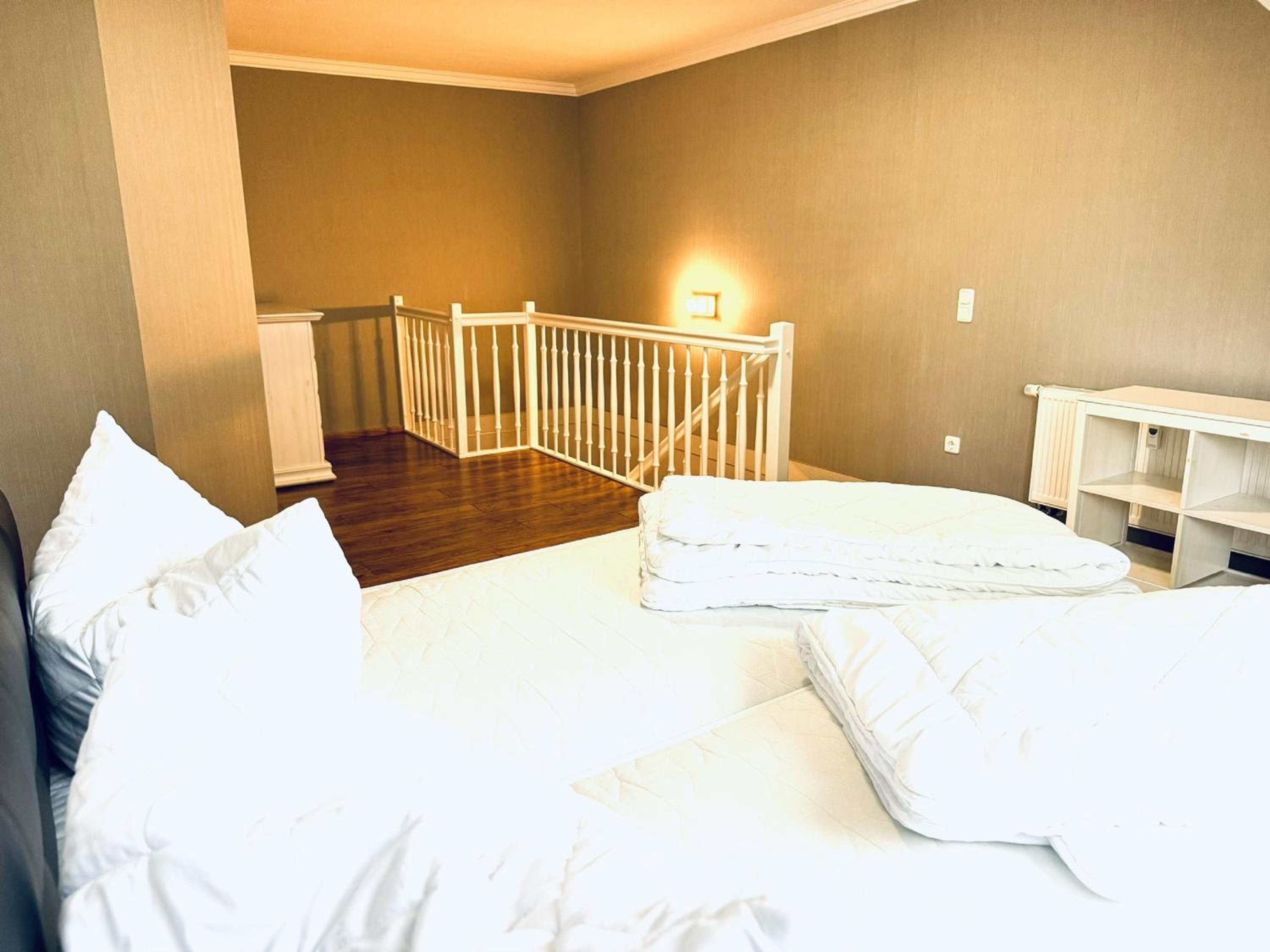 F-1112 Ferienwohnung Lobbe FeWo 01 strandnah, Garten