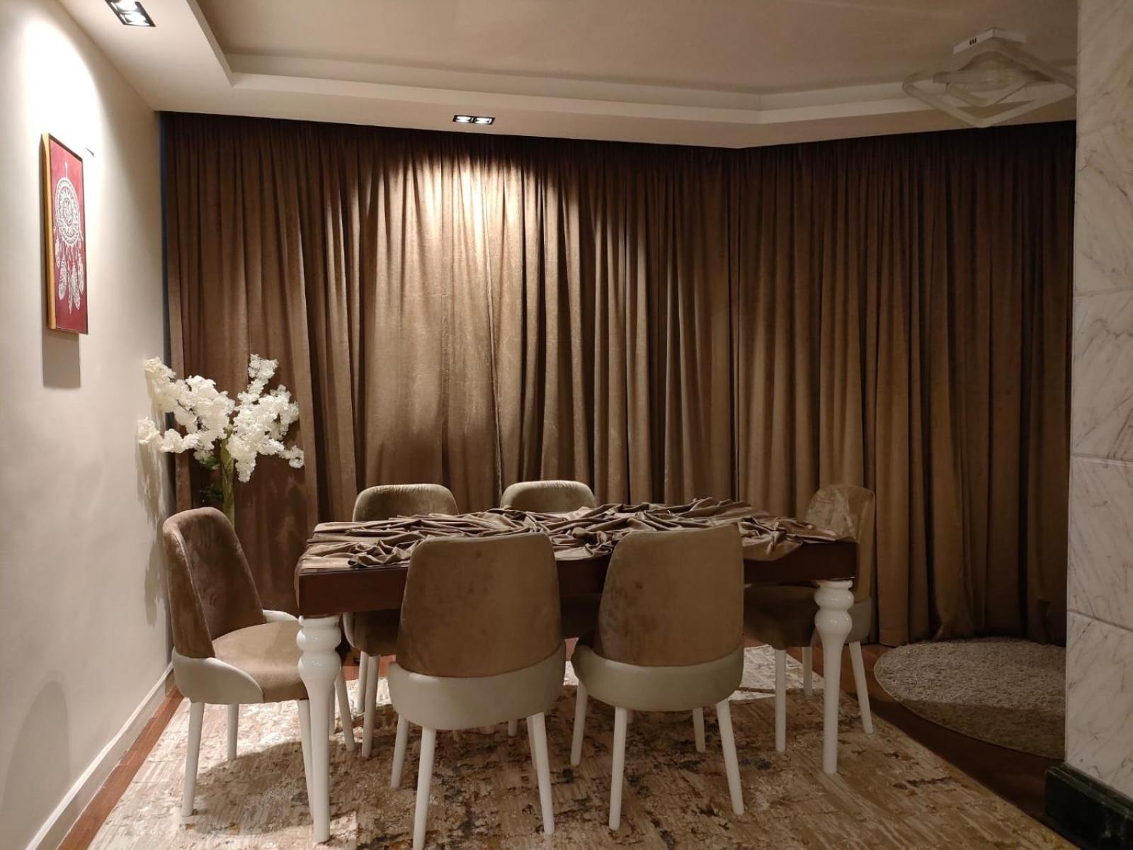 luxurious Downtown House near airport and Malls
