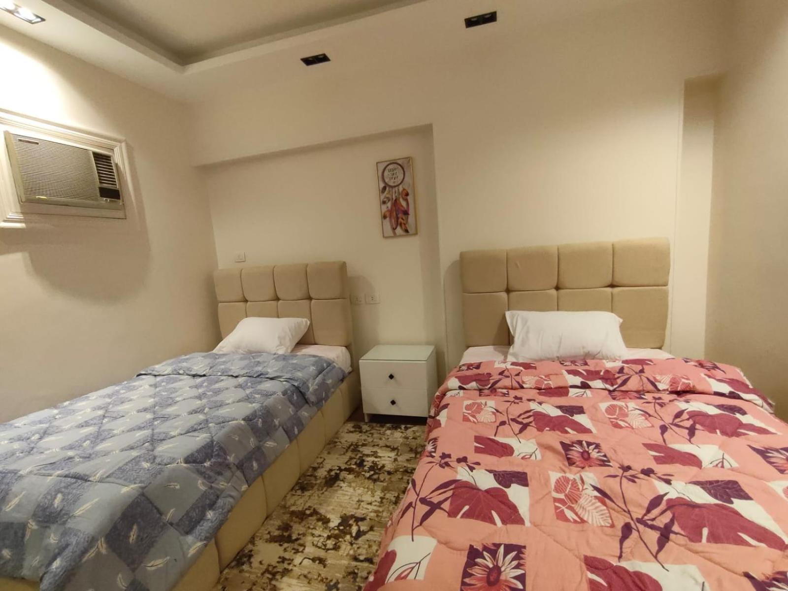 luxurious Downtown House near airport and Malls