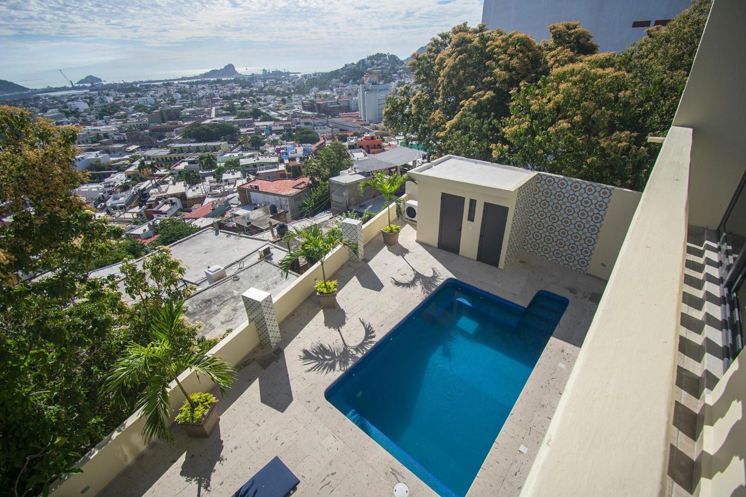 New Rates For Vista Hermosa - Luxury On The Hill