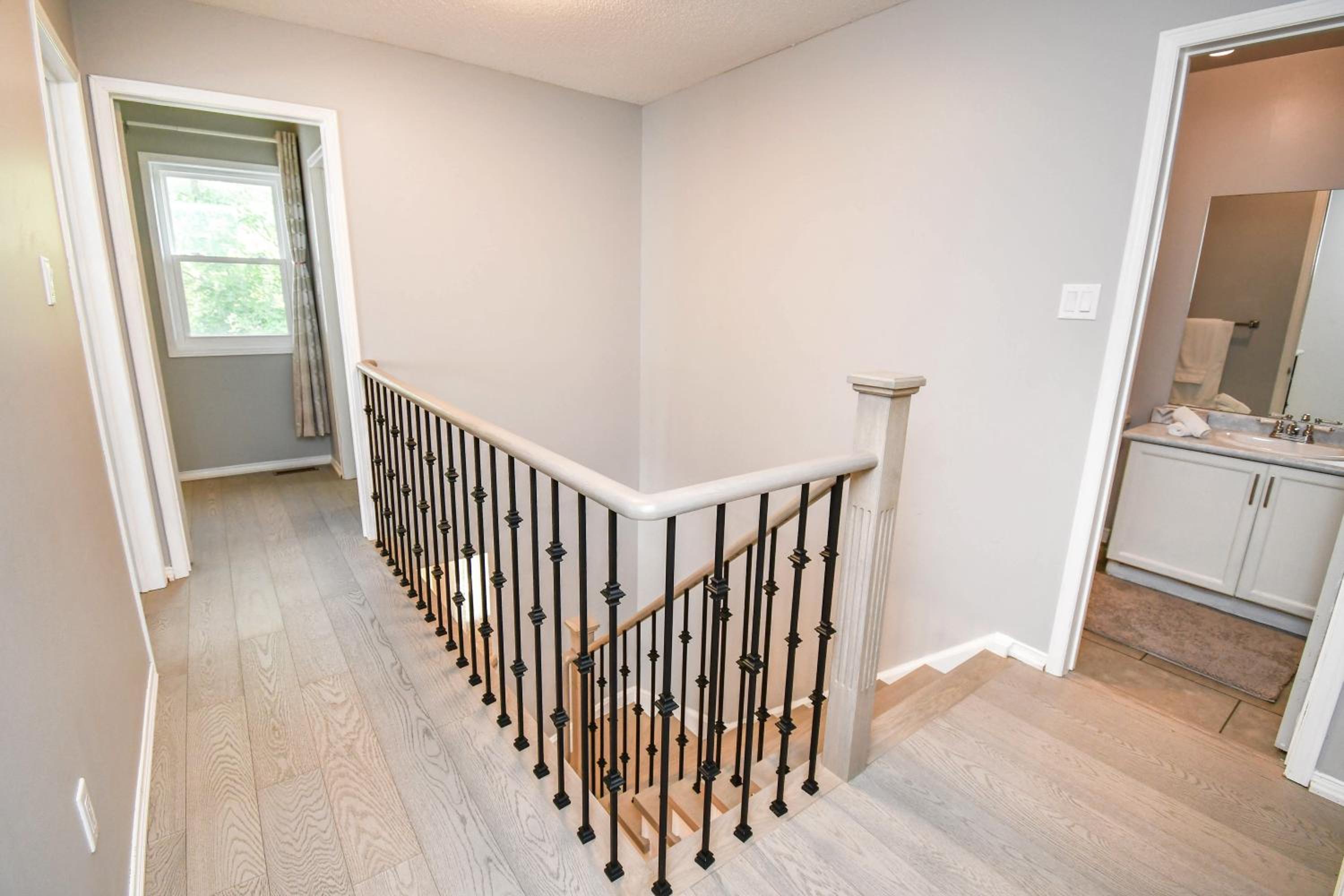 Lake Simcoe 4 Bedroom Family Home Ideal Toronto Area Retreat