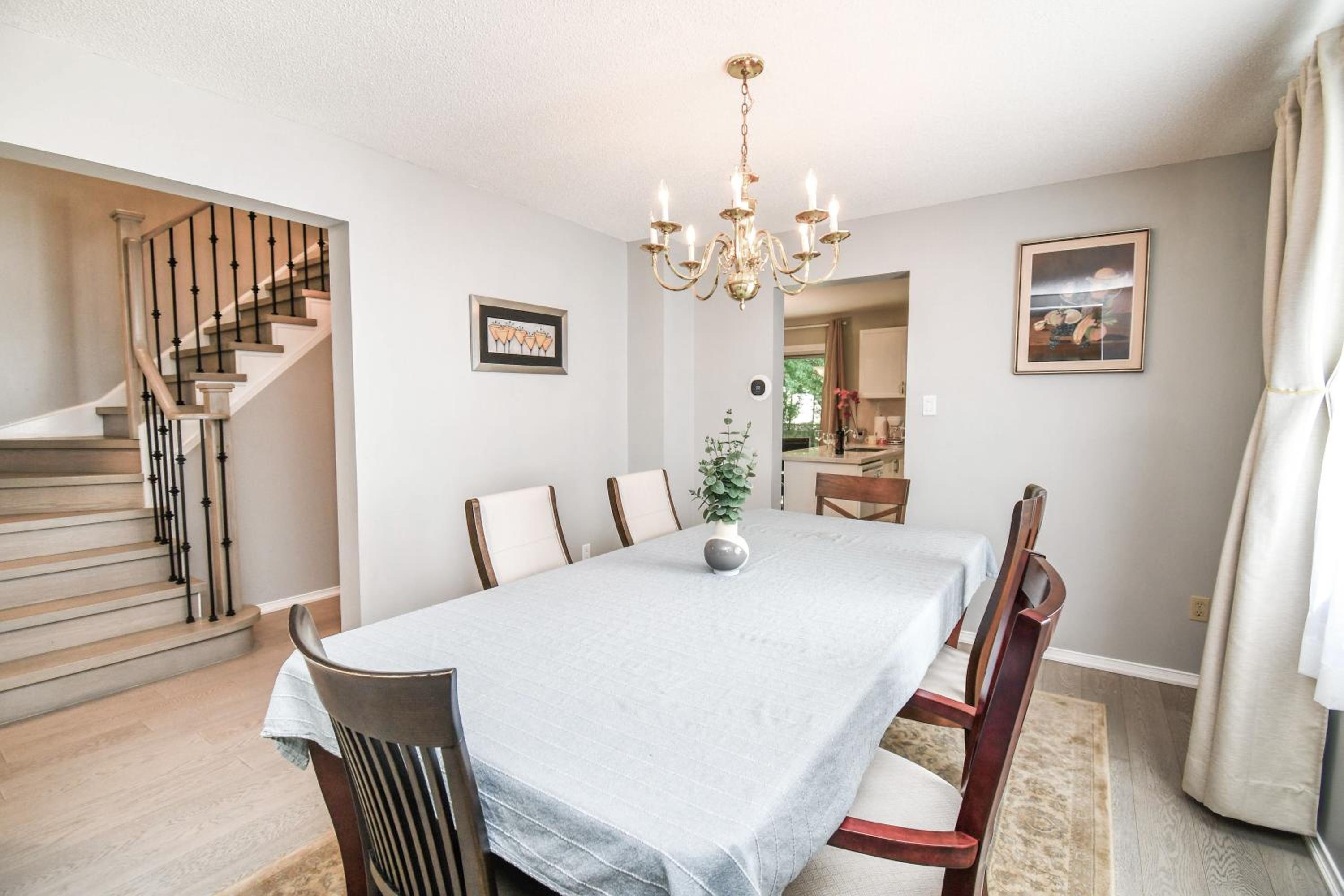 Lake Simcoe 4 Bedroom Family Home Ideal Toronto Area Retreat