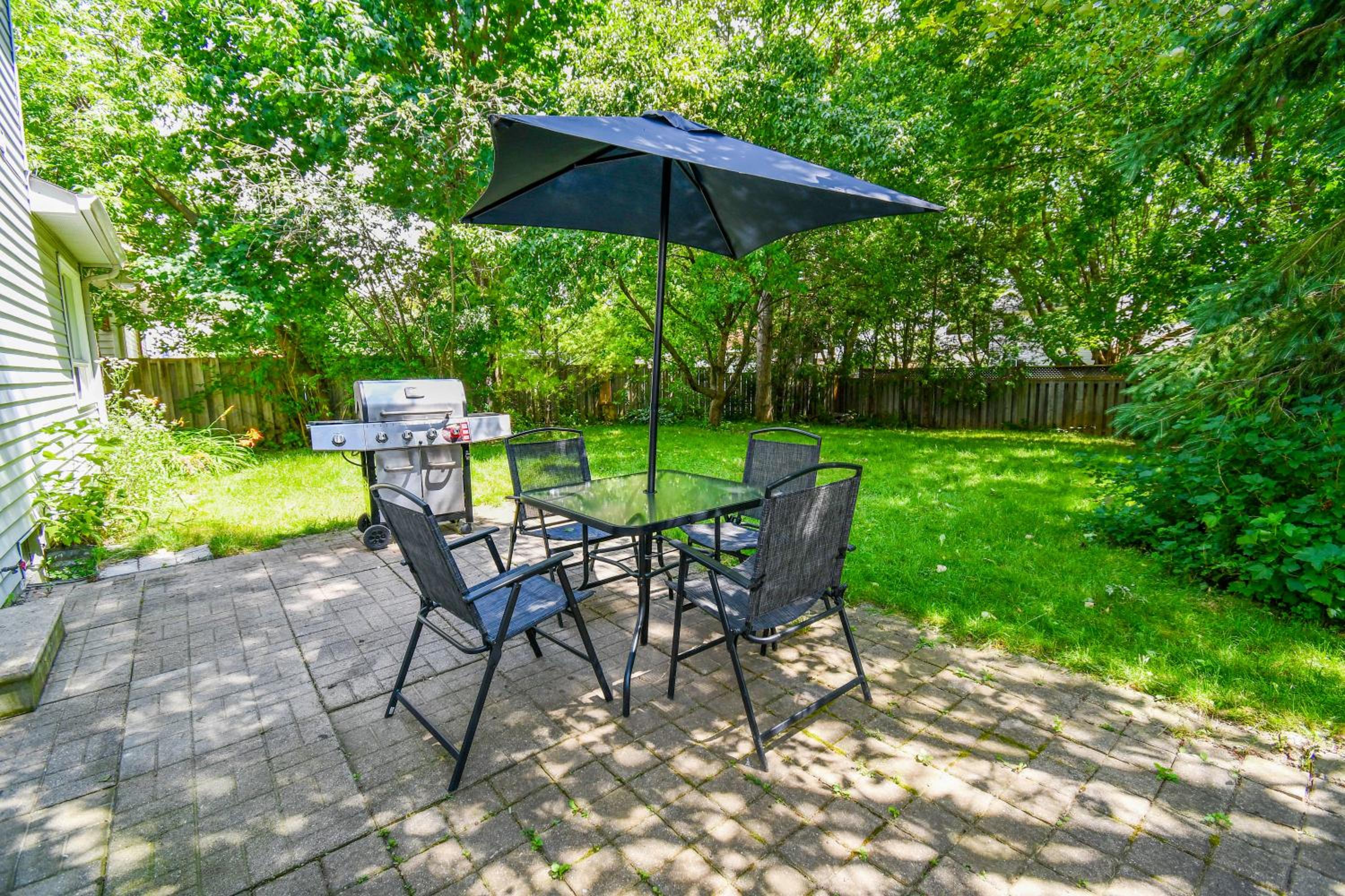 Lake Simcoe 4 Bedroom Family Home Ideal Toronto Area Retreat