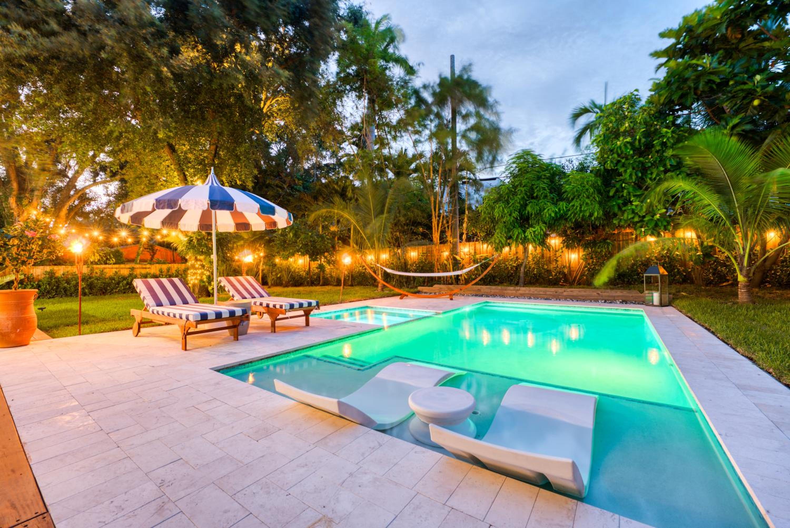 Stunning Historic Villa with Jacuzzi Heated Pool and Resort style Backyard