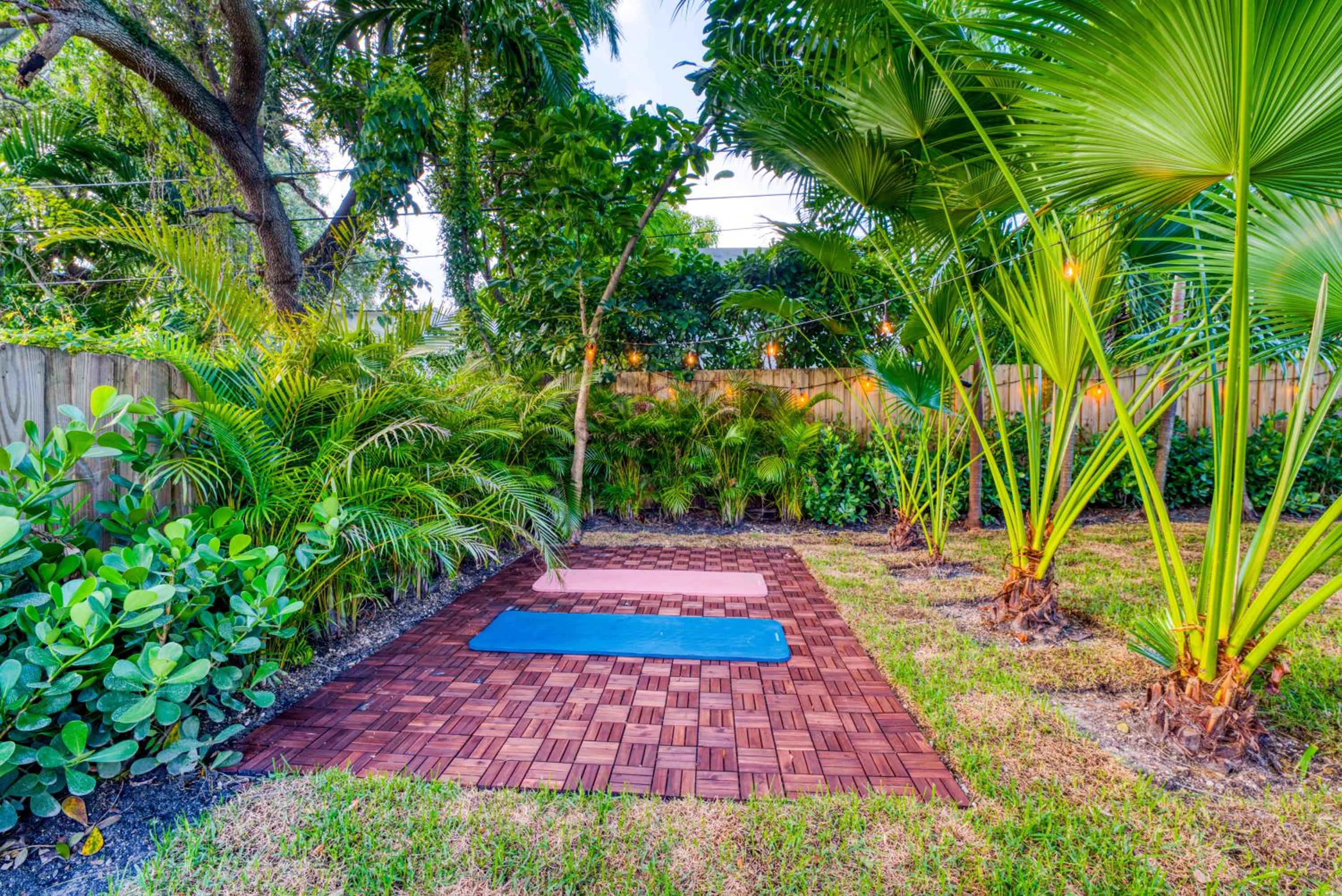 Stunning Historic Villa with Jacuzzi Heated Pool and Resort style Backyard