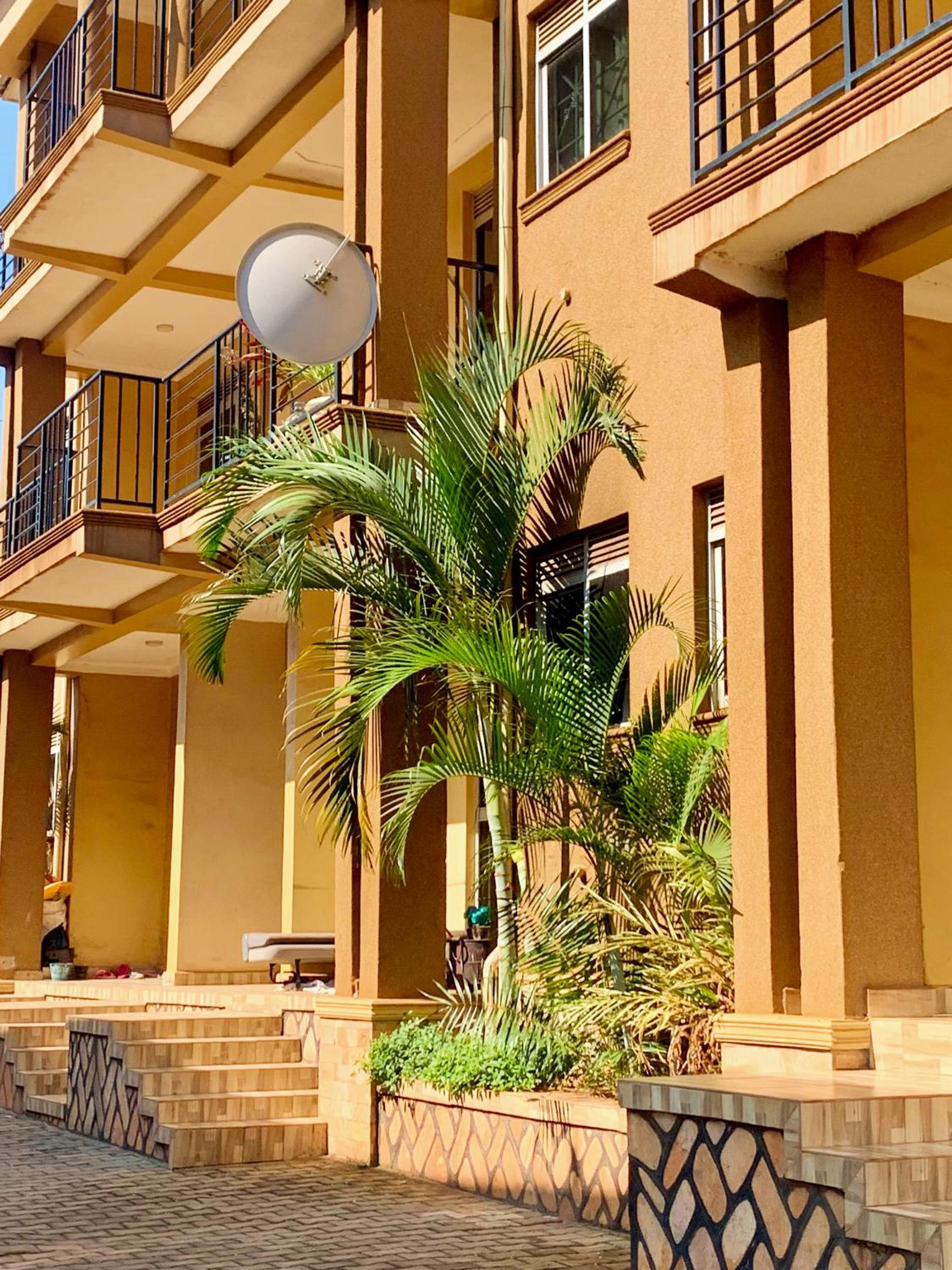 Charming City Centre Apartment with Stunning Views & Free WiFi